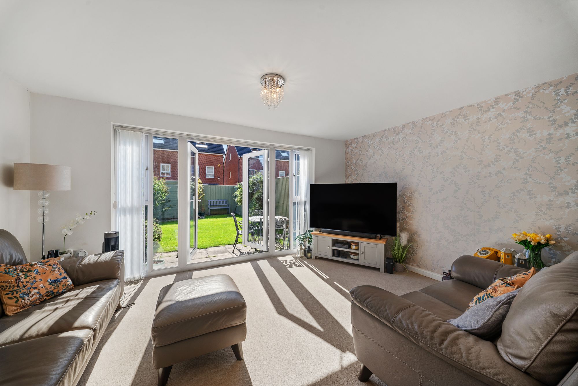 Liverpool Road, Widnes, WA8