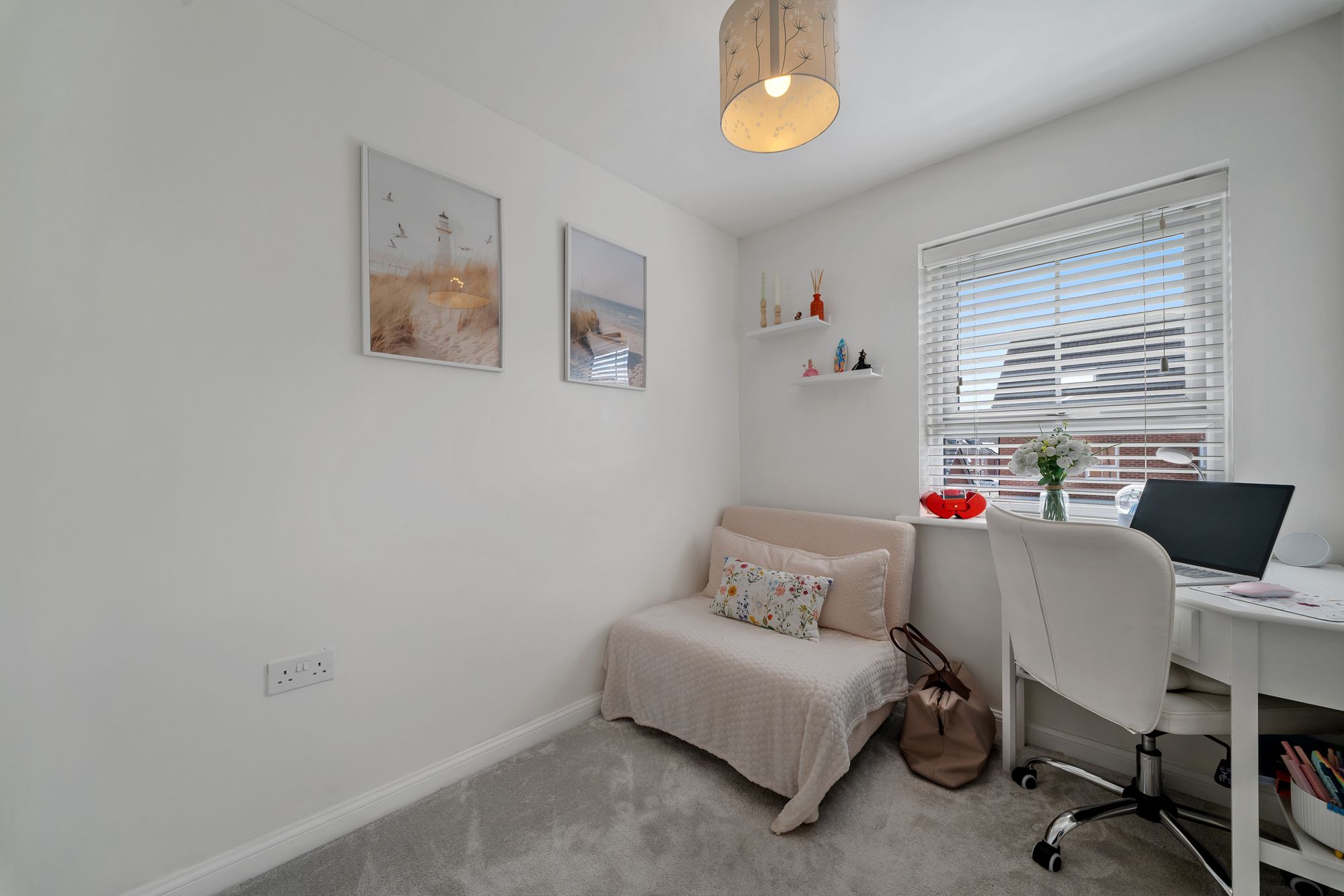 Liverpool Road, Widnes, WA8