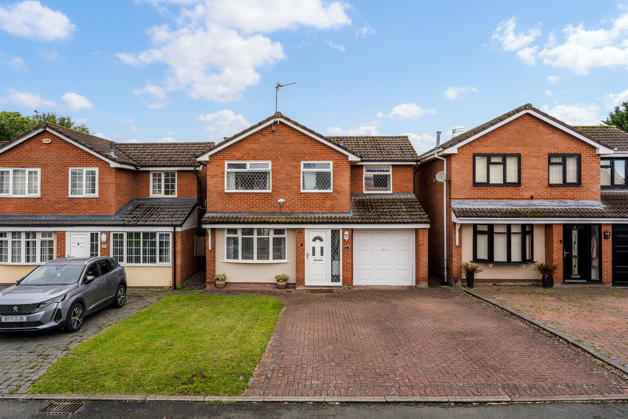 Rowthorn Close, Widnes, WA8