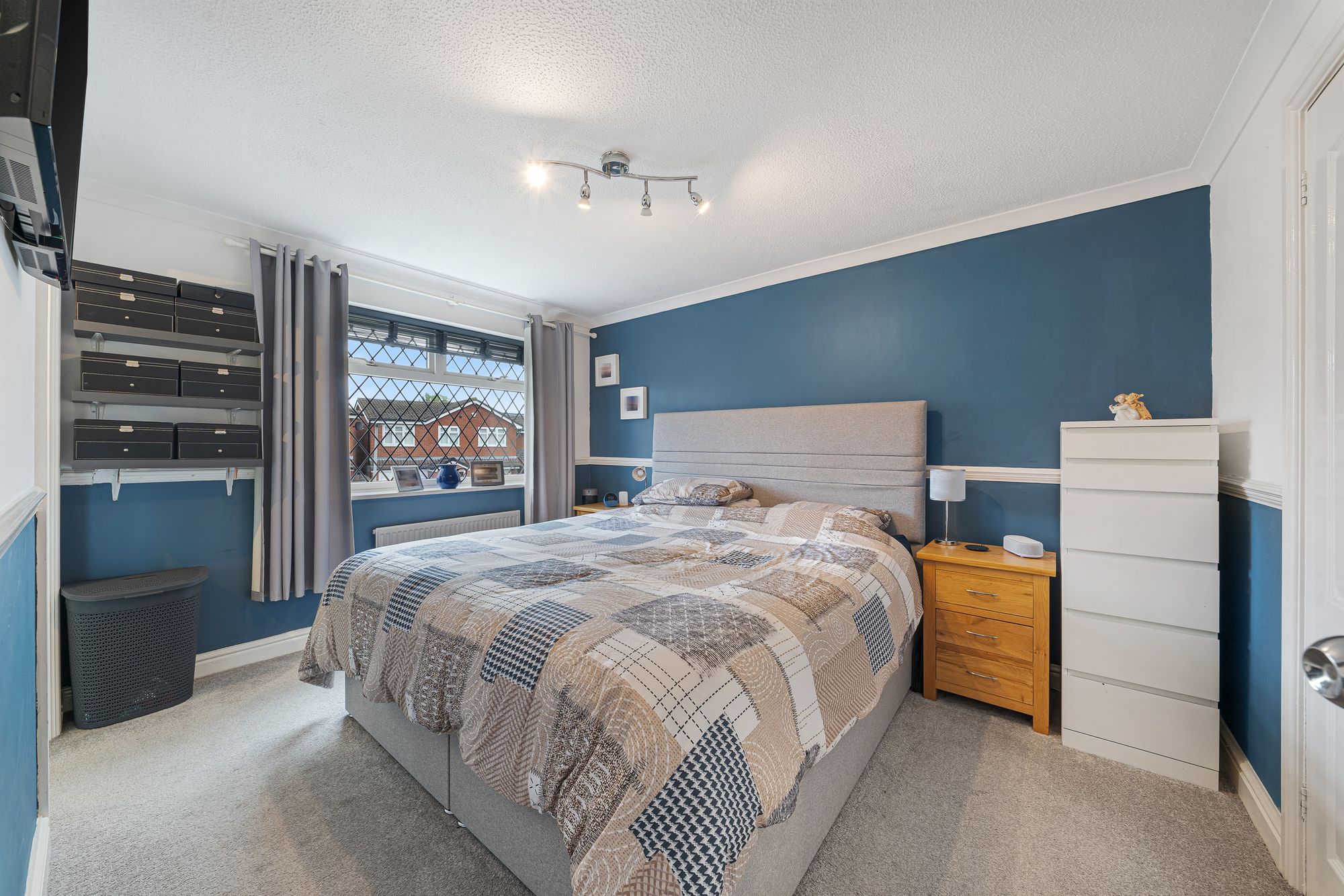 Rowthorn Close, Widnes, WA8