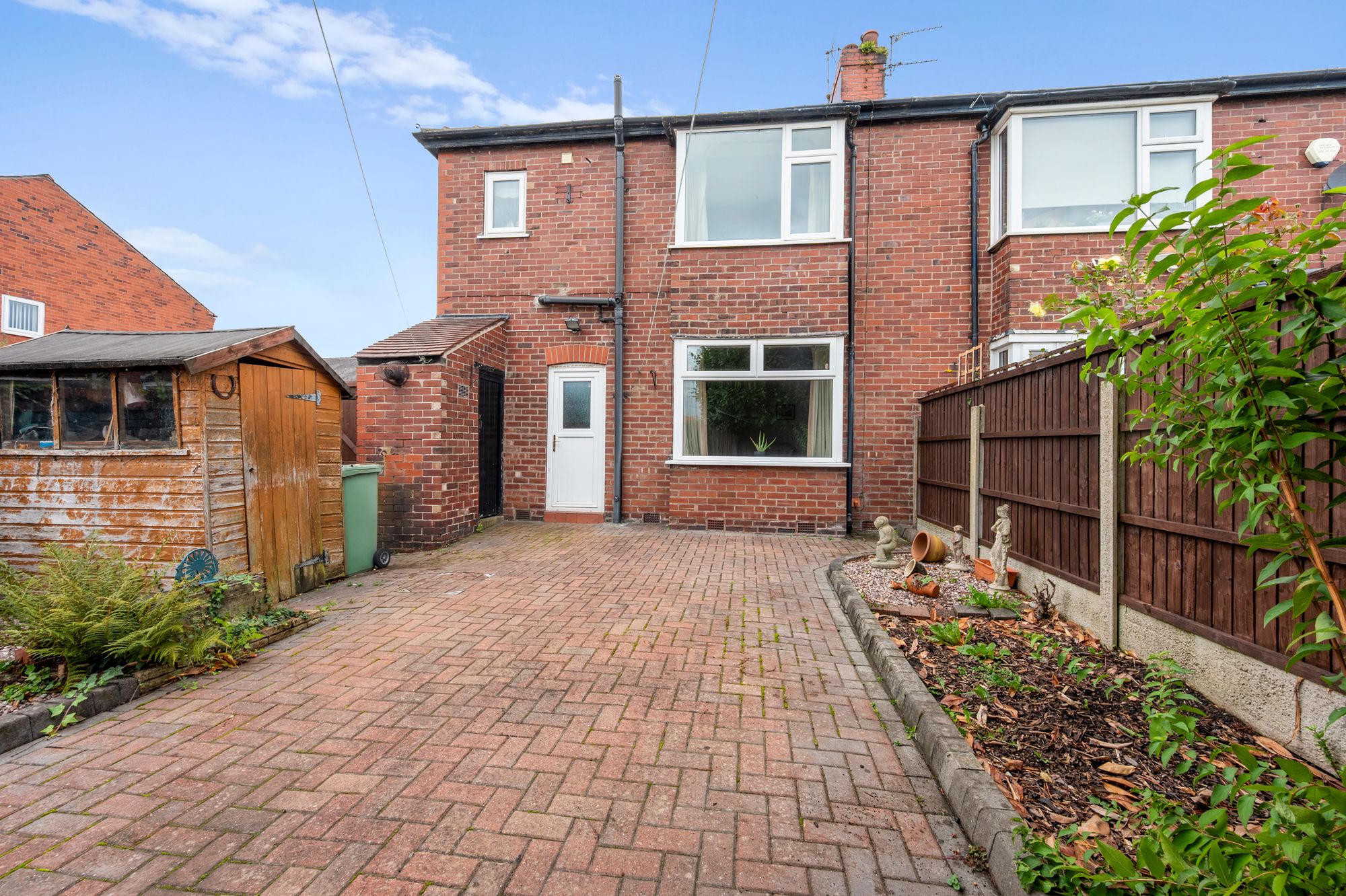 Hope Street, Leigh, WN7