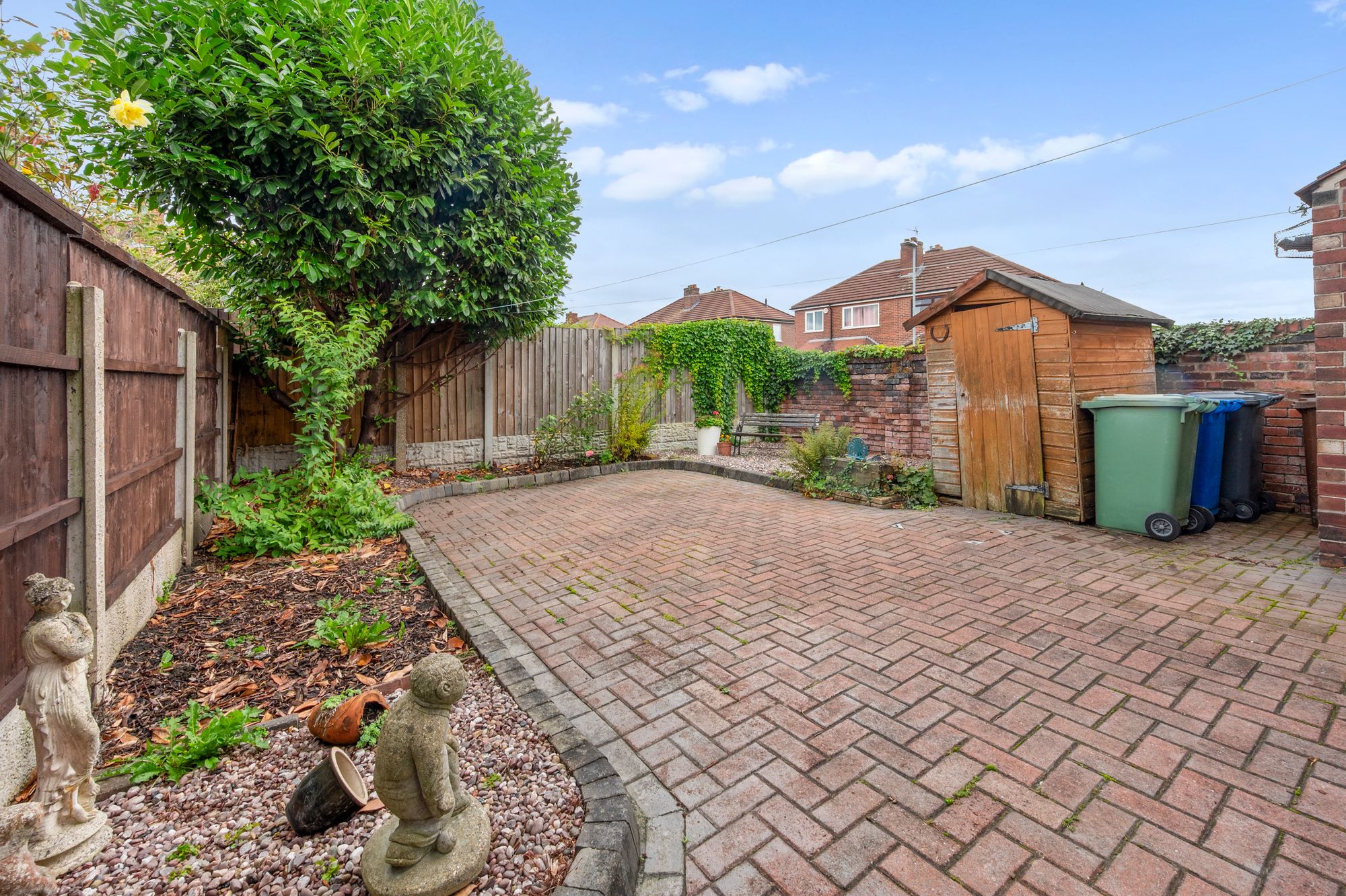 Hope Street, Leigh, WN7