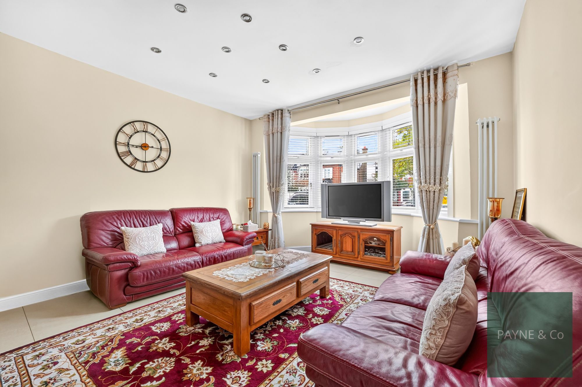 Rochester Gardens, Ilford, IG1