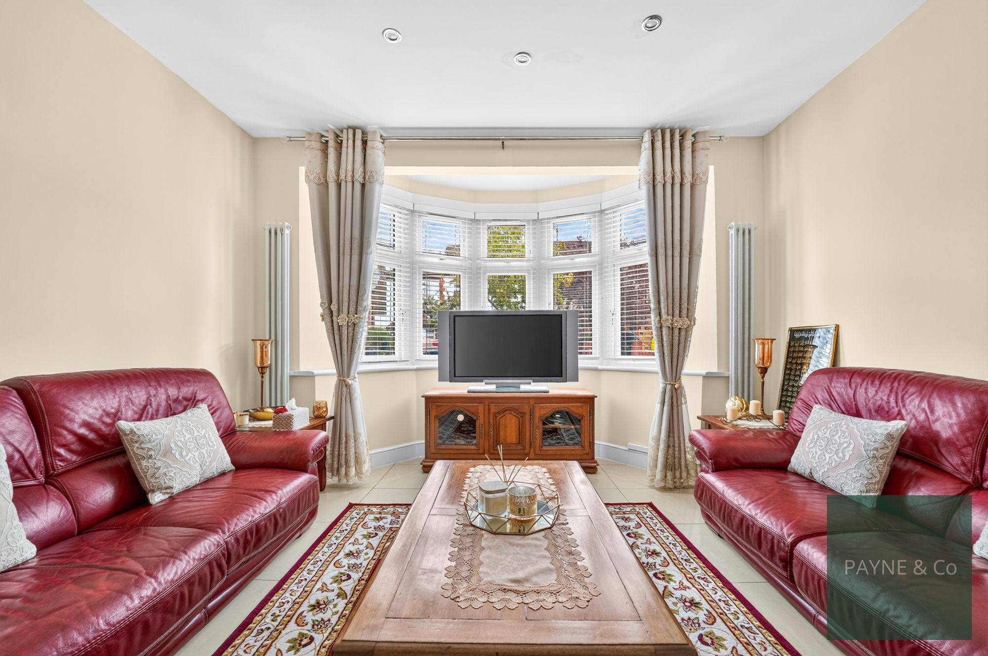 Rochester Gardens, Ilford, IG1