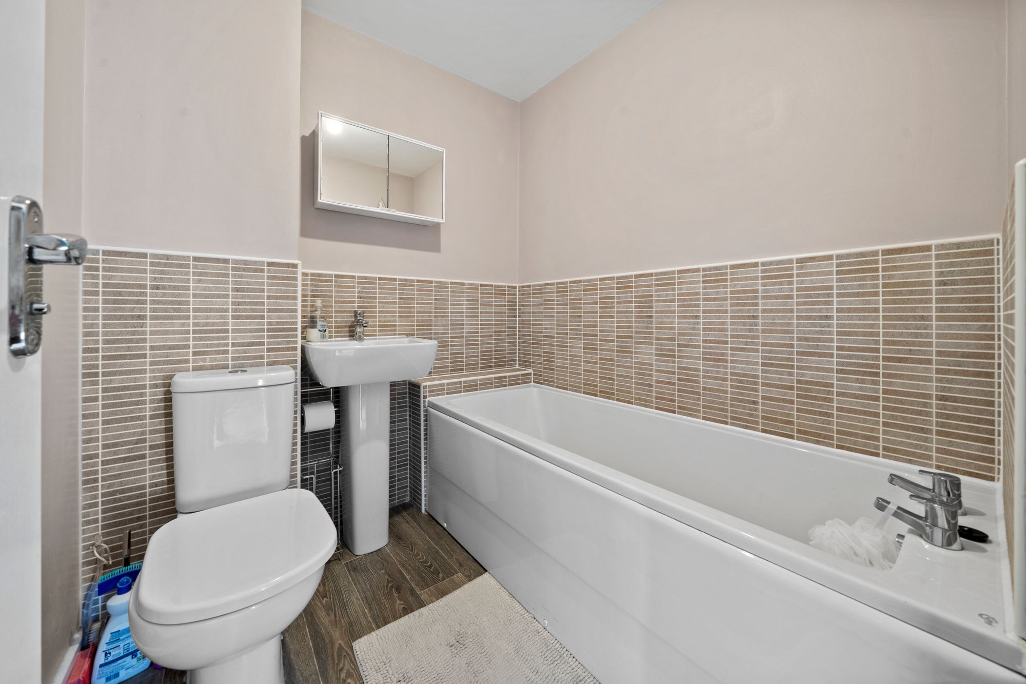 Heaton Green, Leigh, WN7