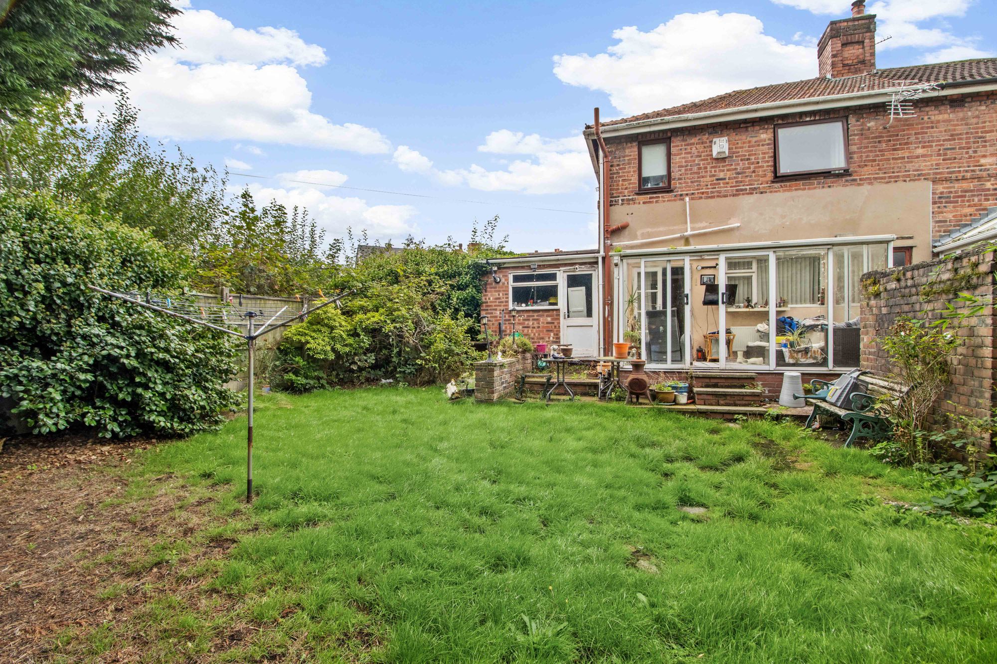 Thelwall Lane, Warrington, WA4
