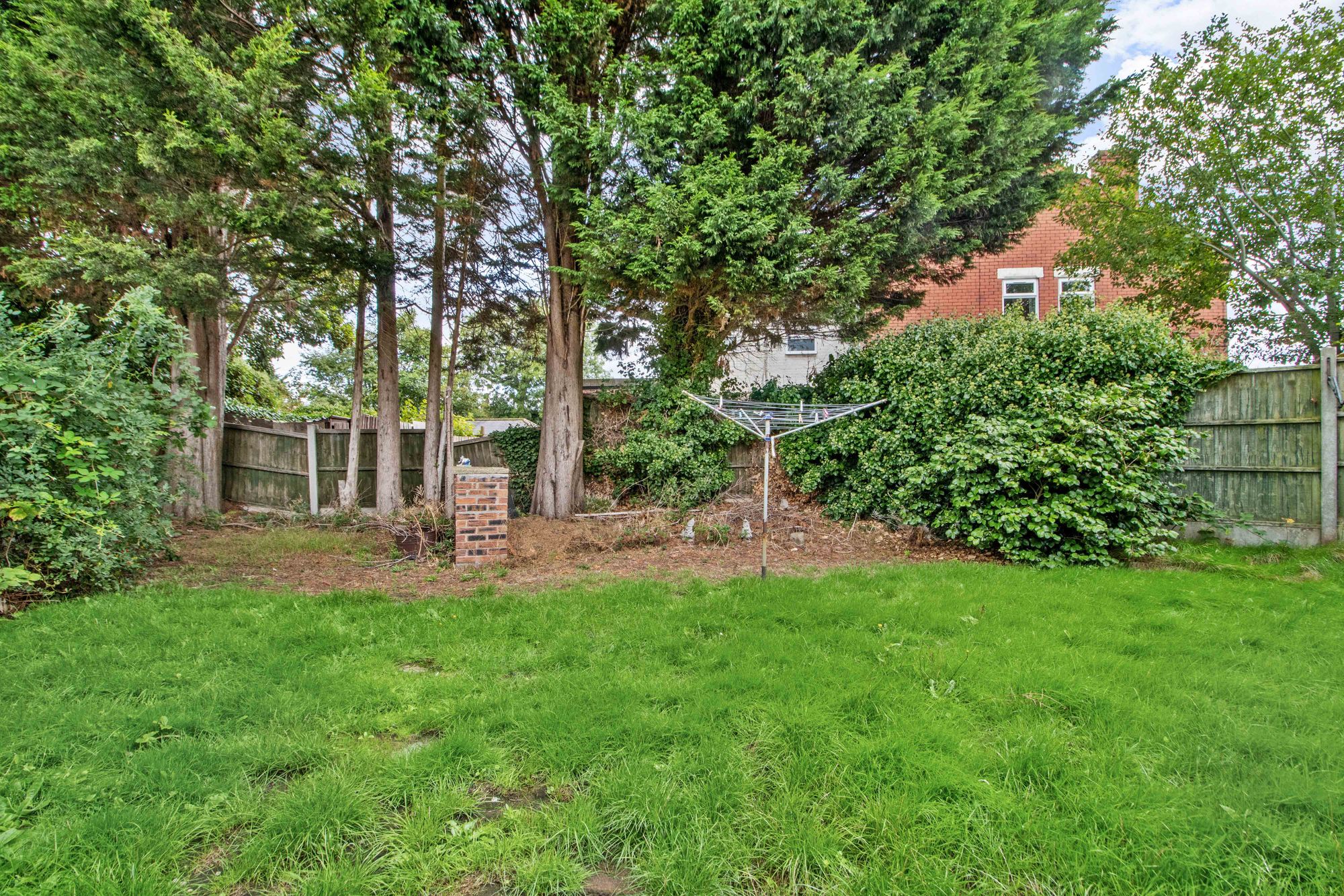 Thelwall Lane, Warrington, WA4