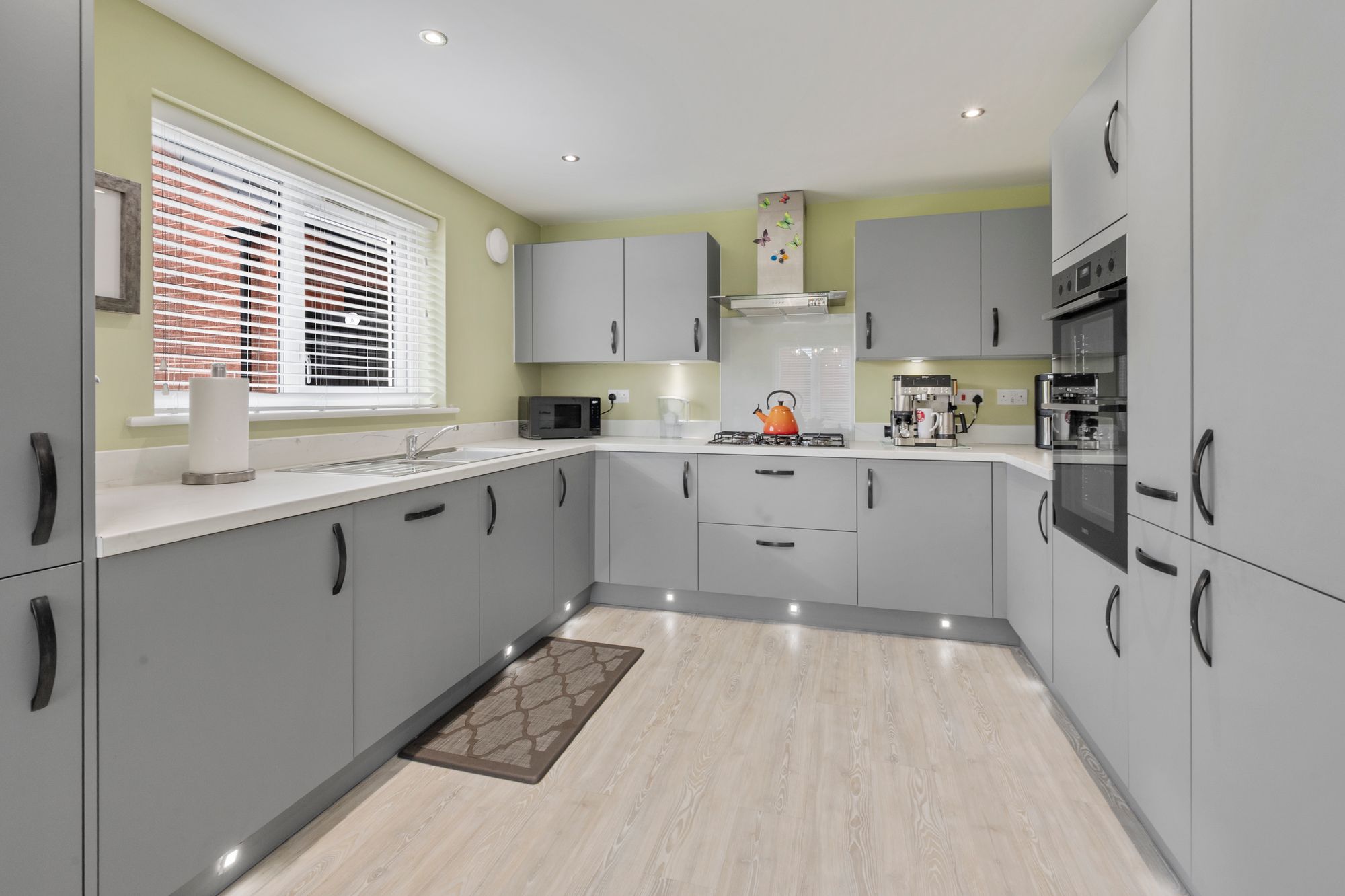 Dobsons Wood Lane, St. Helens, WA9