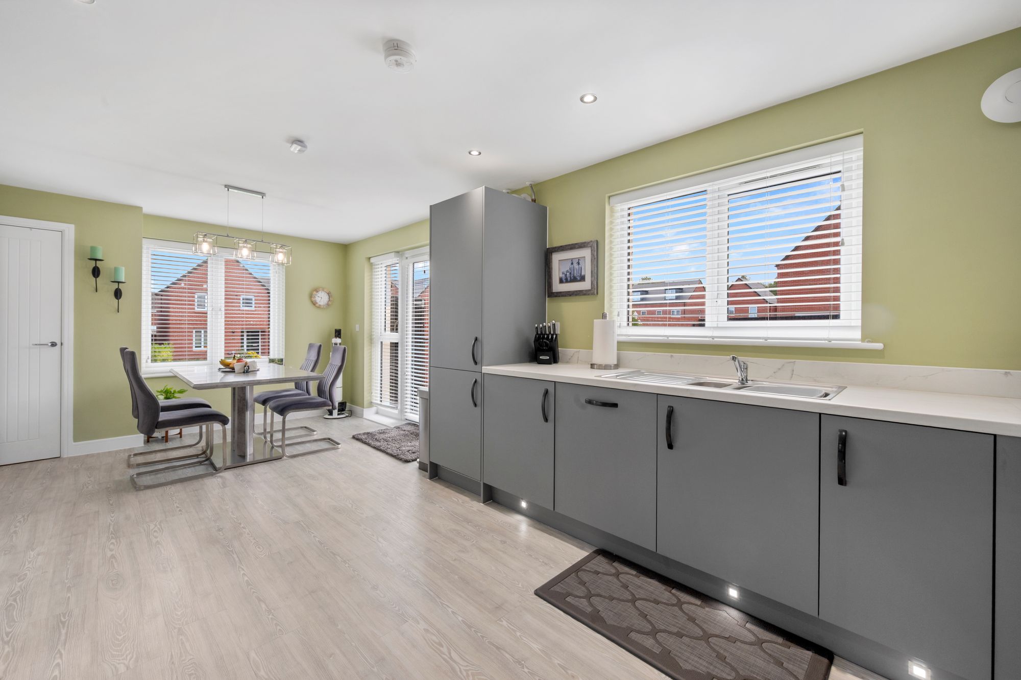 Dobsons Wood Lane, St. Helens, WA9