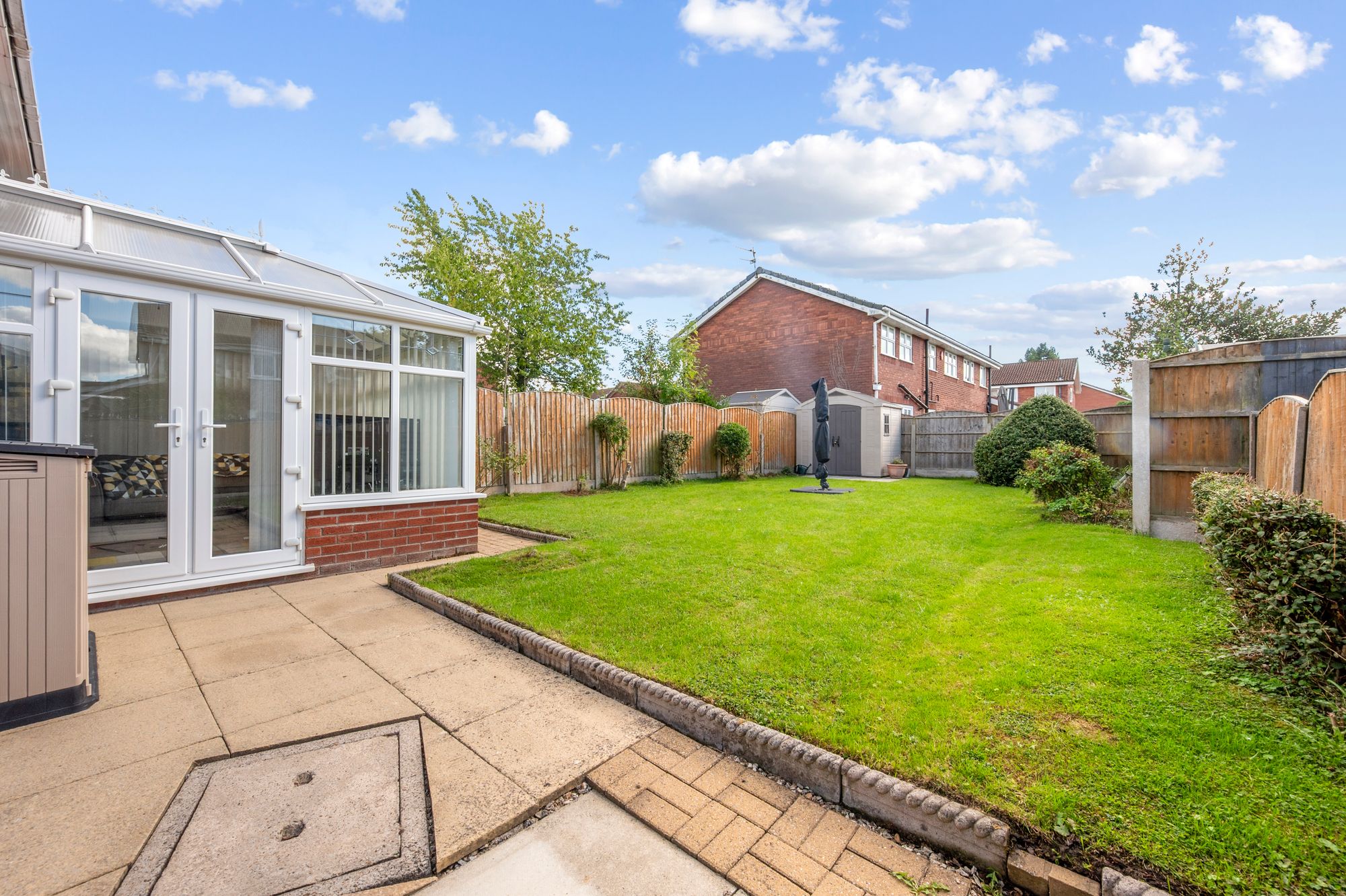 Nairn Close, Fearnhead, WA2