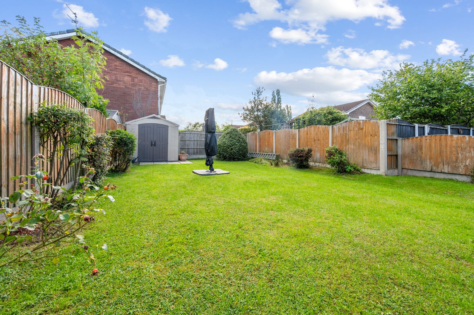 Nairn Close, Fearnhead, WA2
