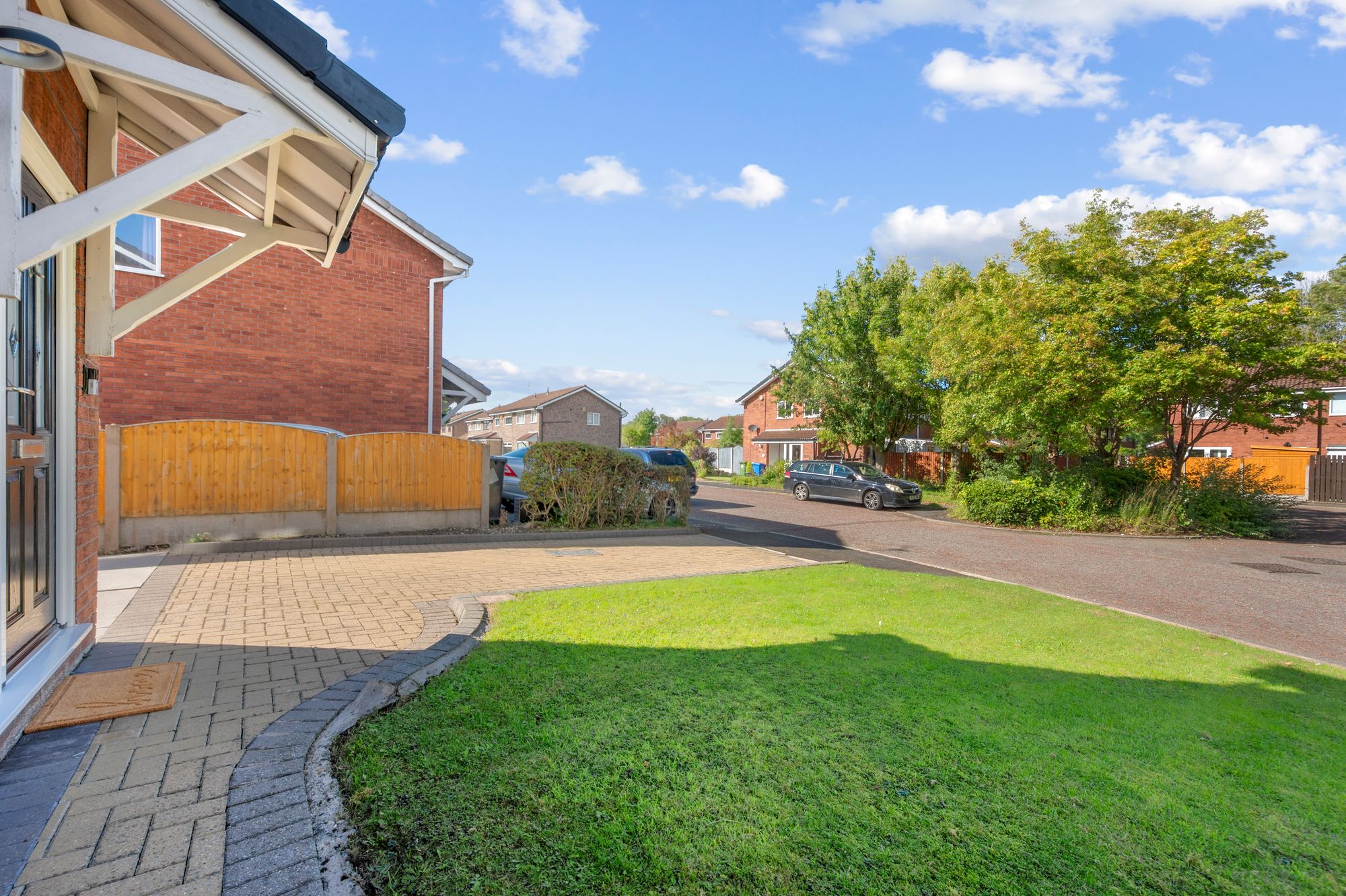 Nairn Close, Fearnhead, WA2