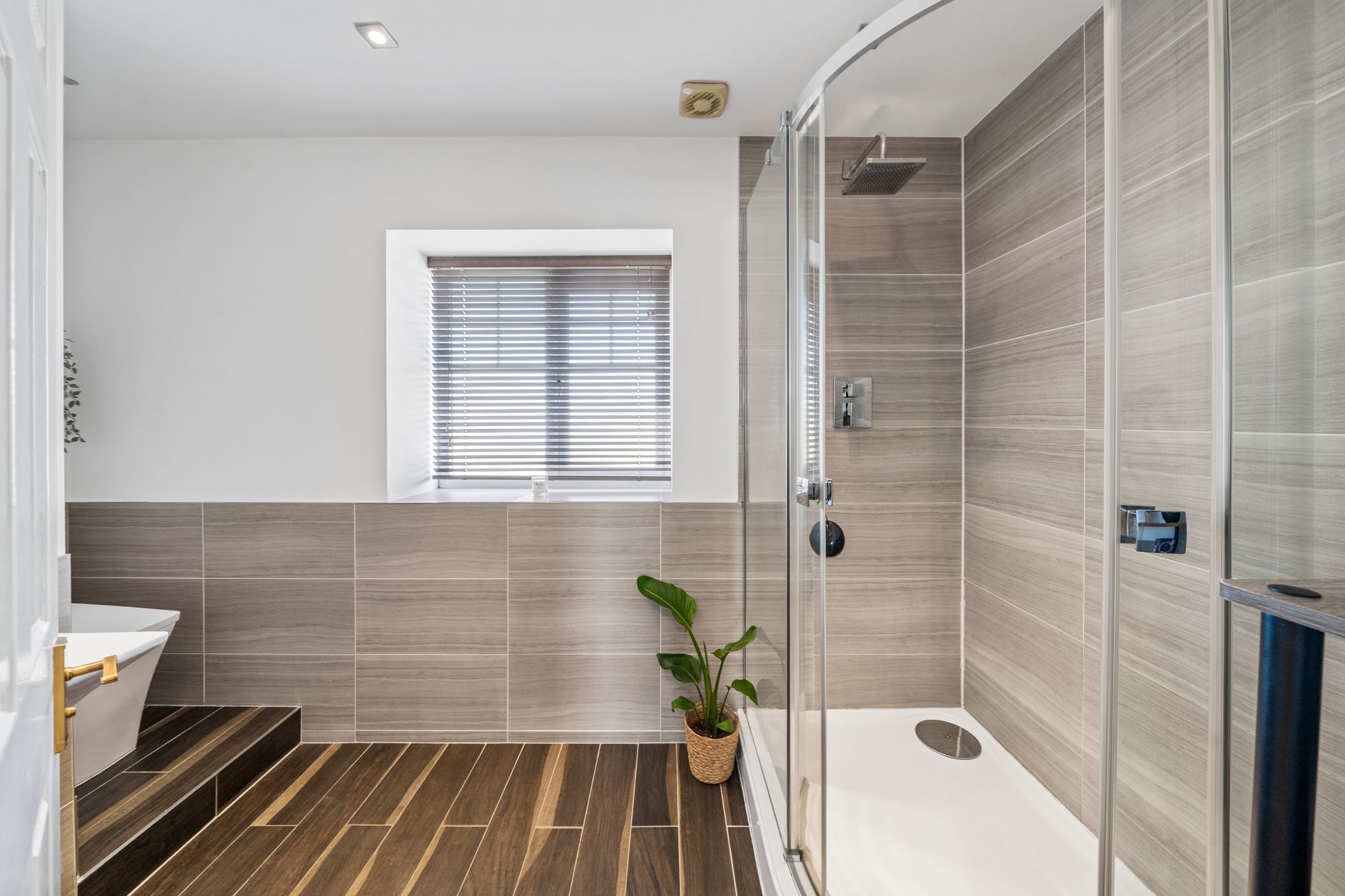 Jennings Park Avenue, Abram, WN2