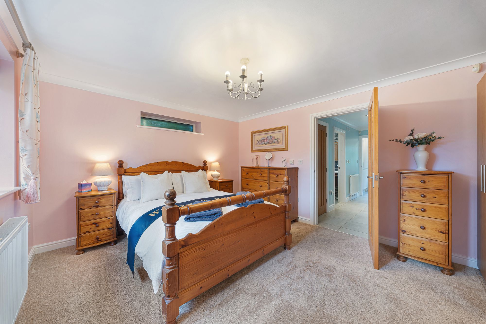 Highlands Road, Runcorn, WA7