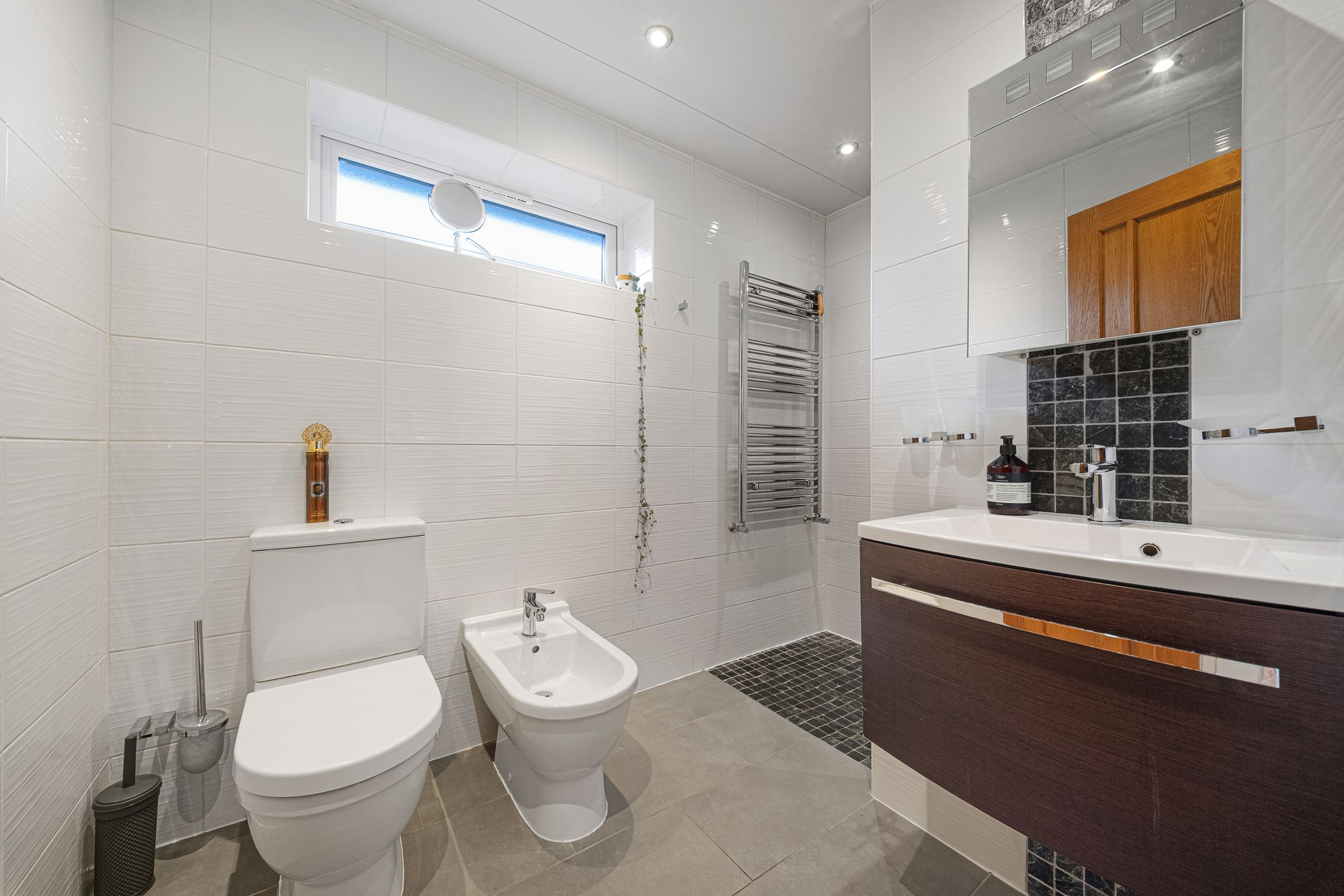 Highlands Road, Runcorn, WA7