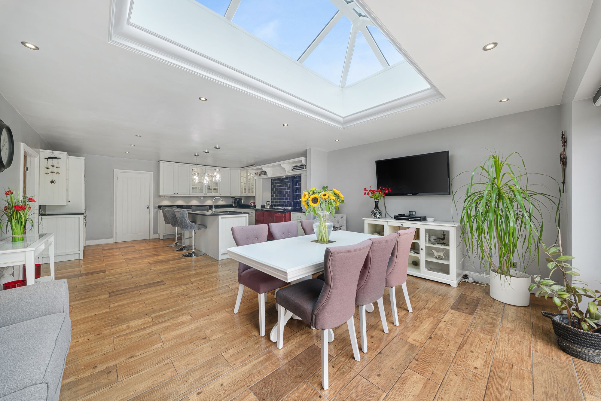 Highlands Road, Runcorn, WA7