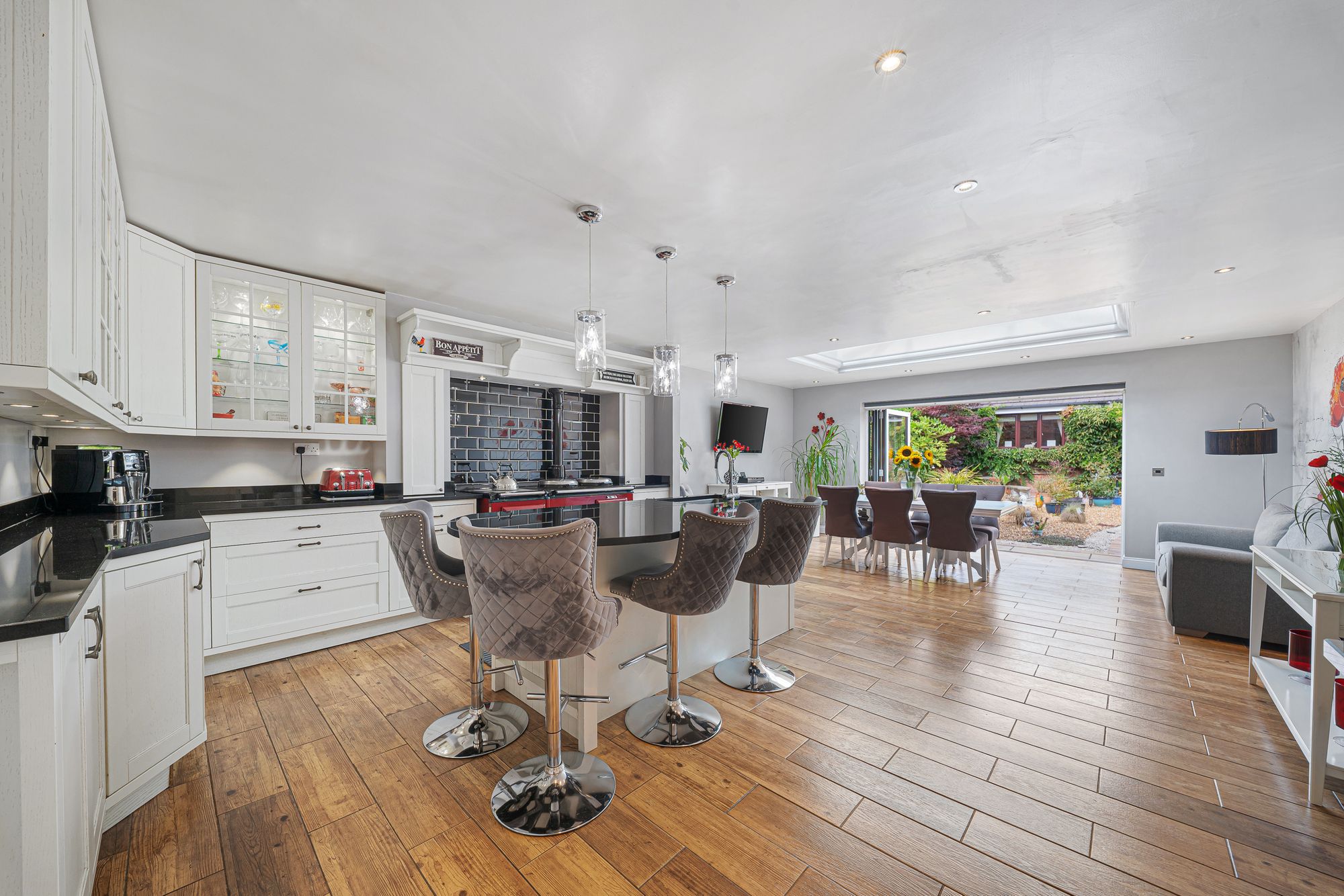 Highlands Road, Runcorn, WA7