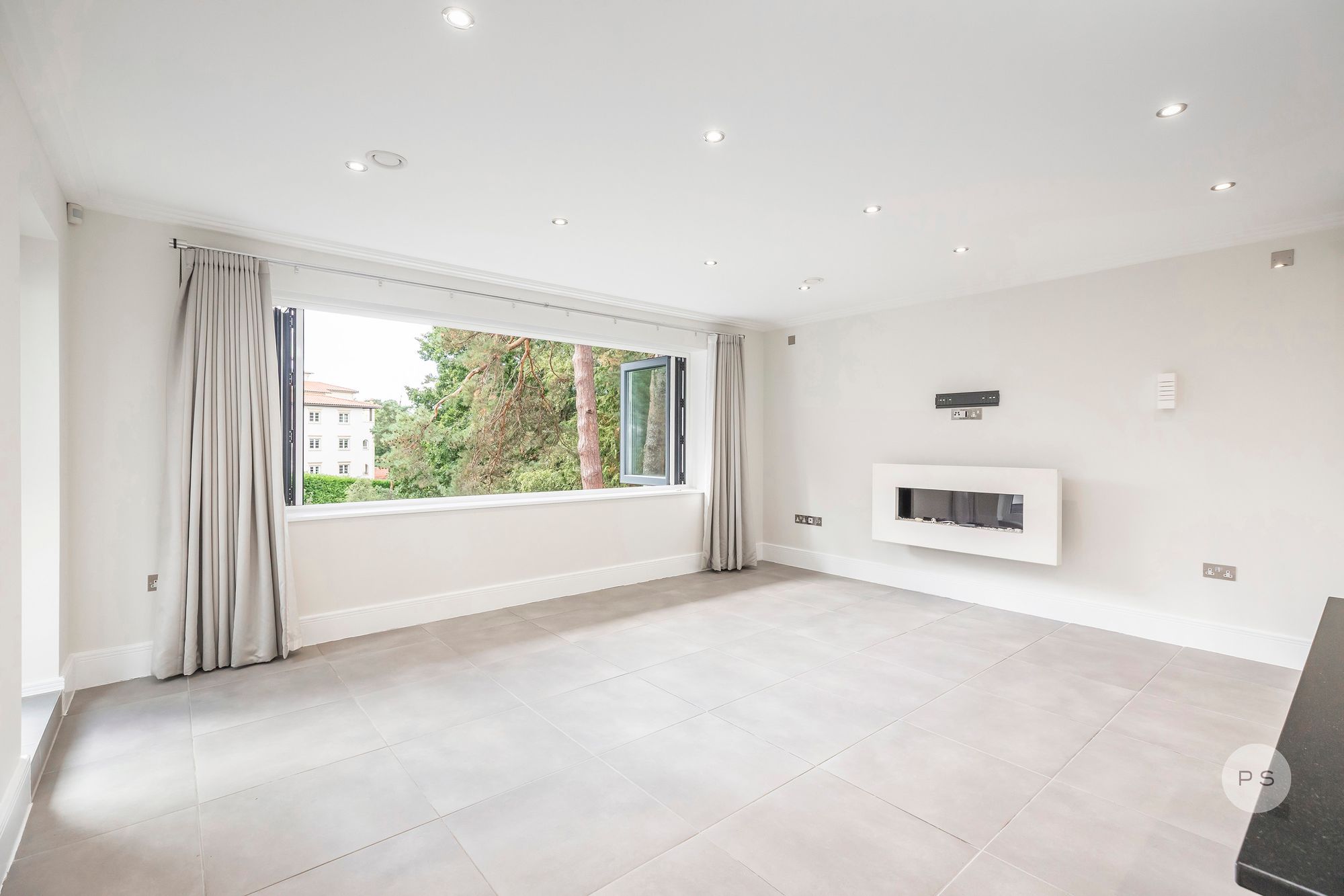 Strata, Canford Cliffs Road, Canford Cliffs, Poole BH13