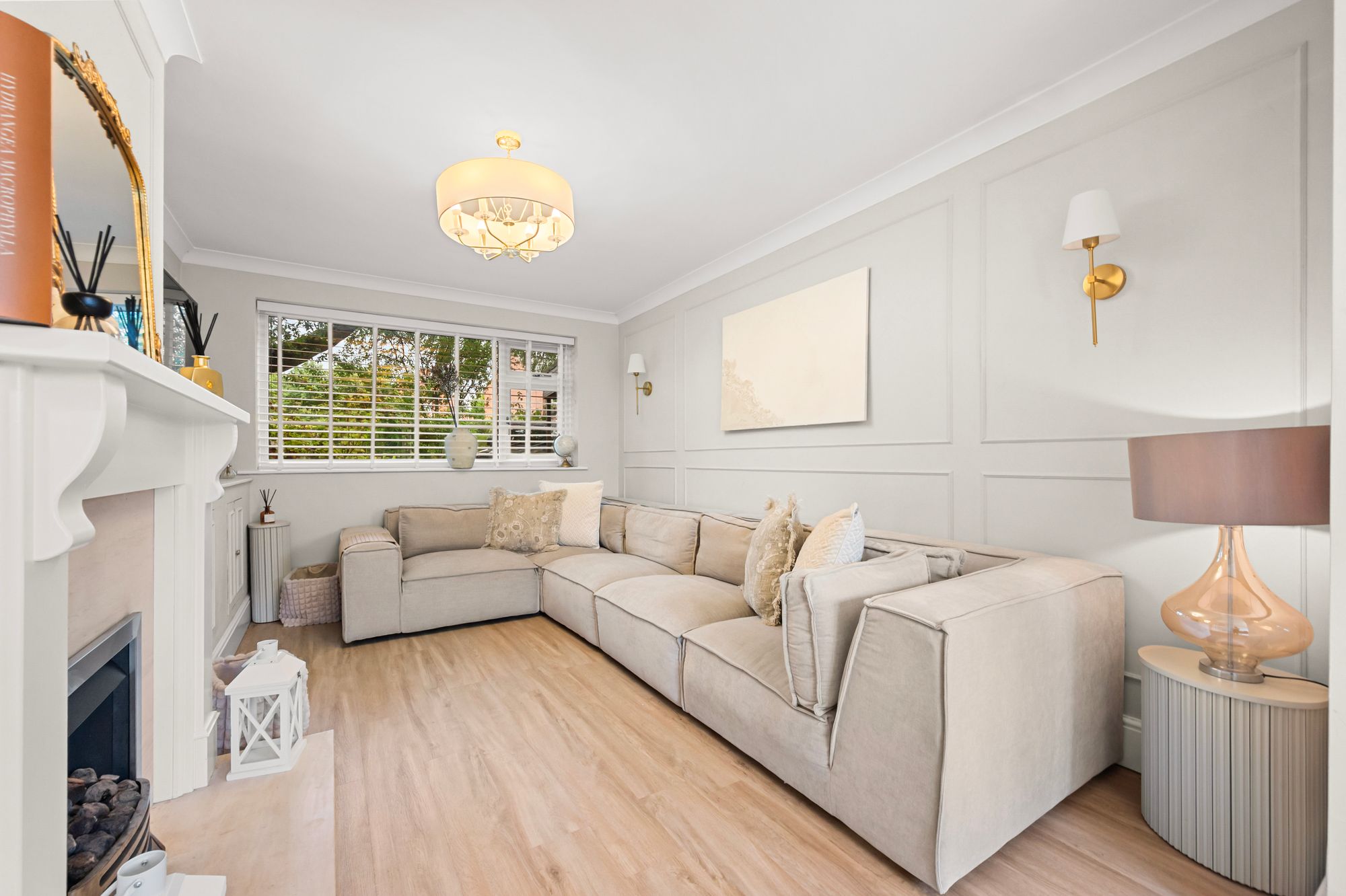 Six Acre Lane, Moore, WA4