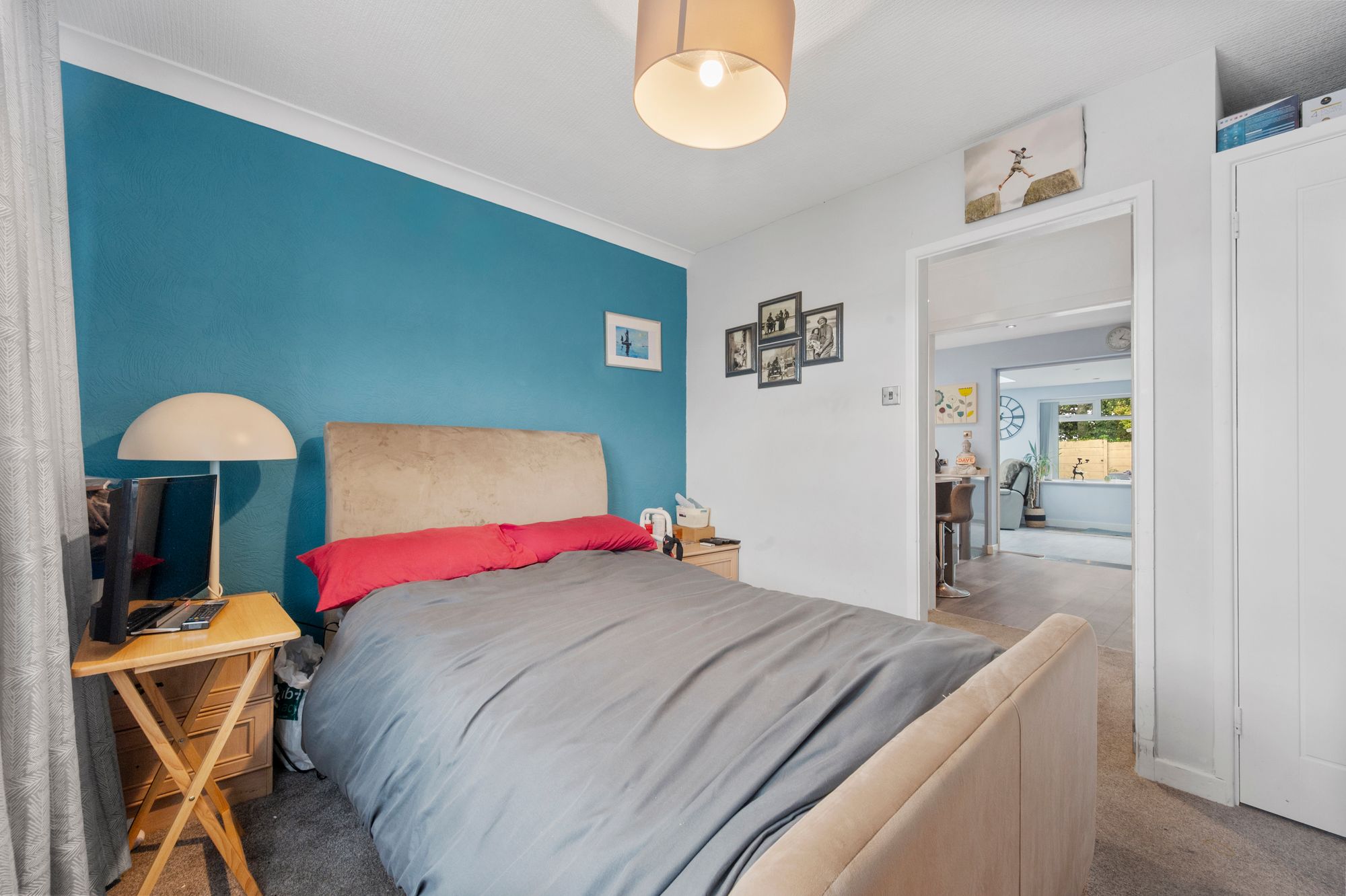 Laburnum Avenue, Woolston, WA1