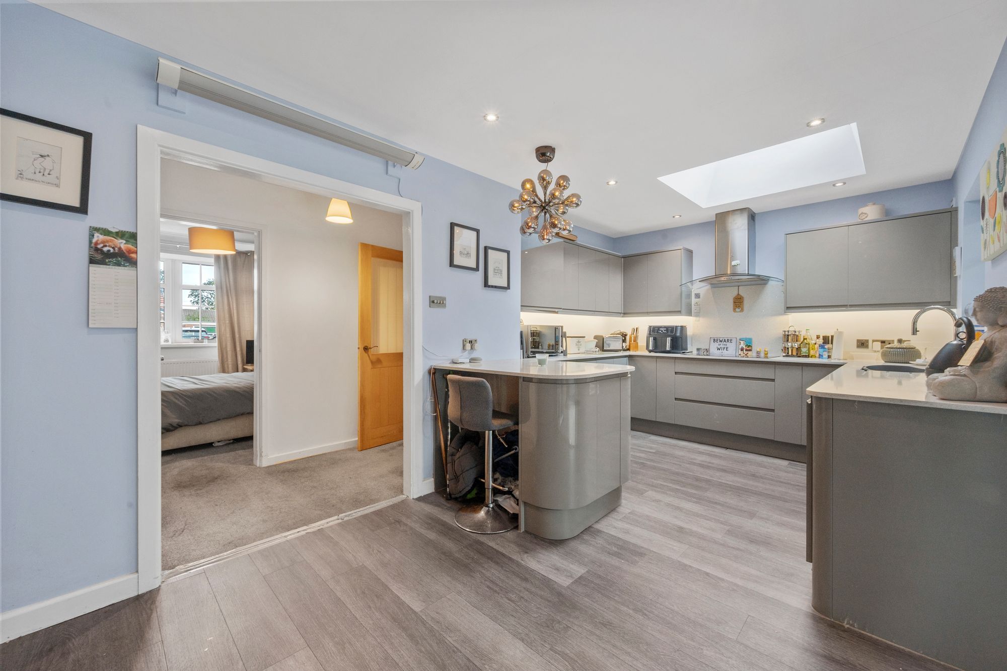 Laburnum Avenue, Woolston, WA1