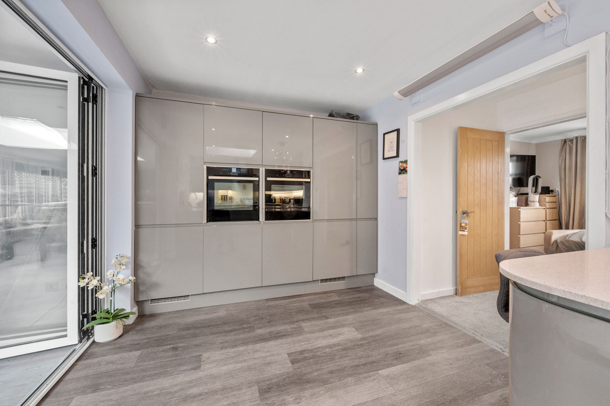 Laburnum Avenue, Woolston, WA1