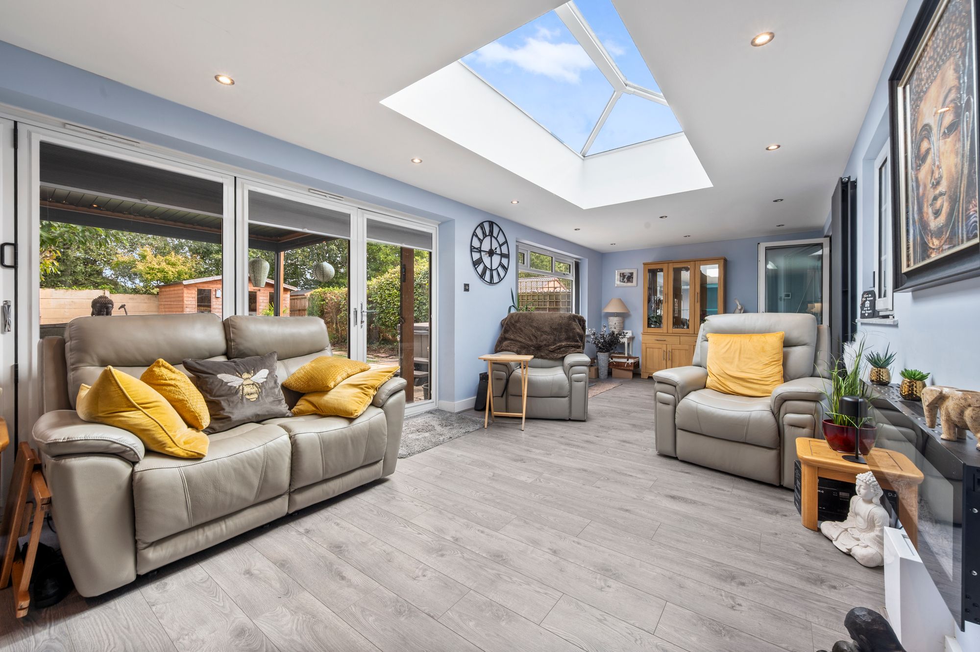 Laburnum Avenue, Woolston, WA1