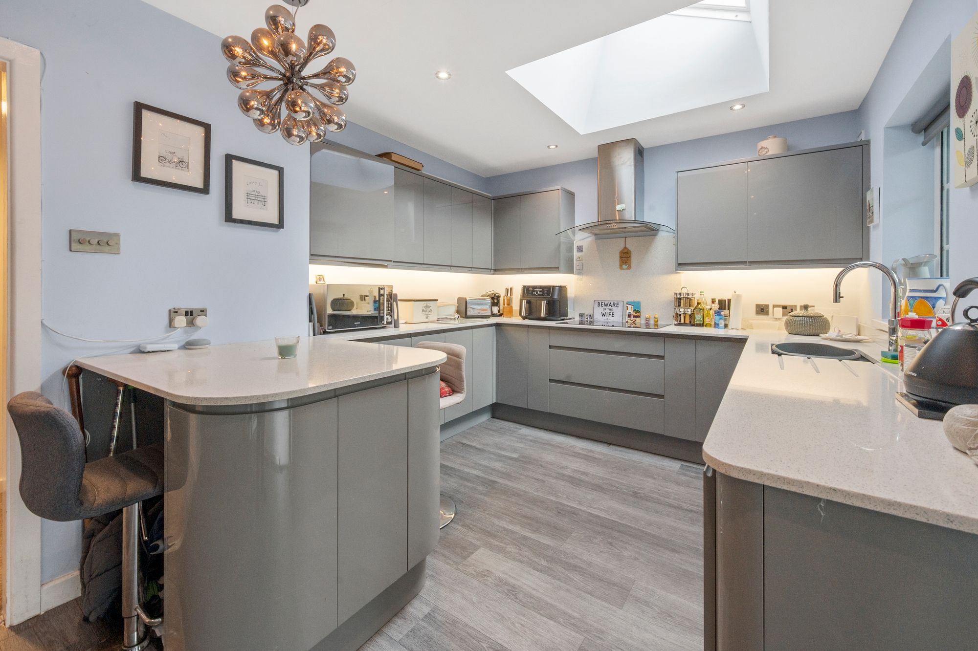 Laburnum Avenue, Woolston, WA1