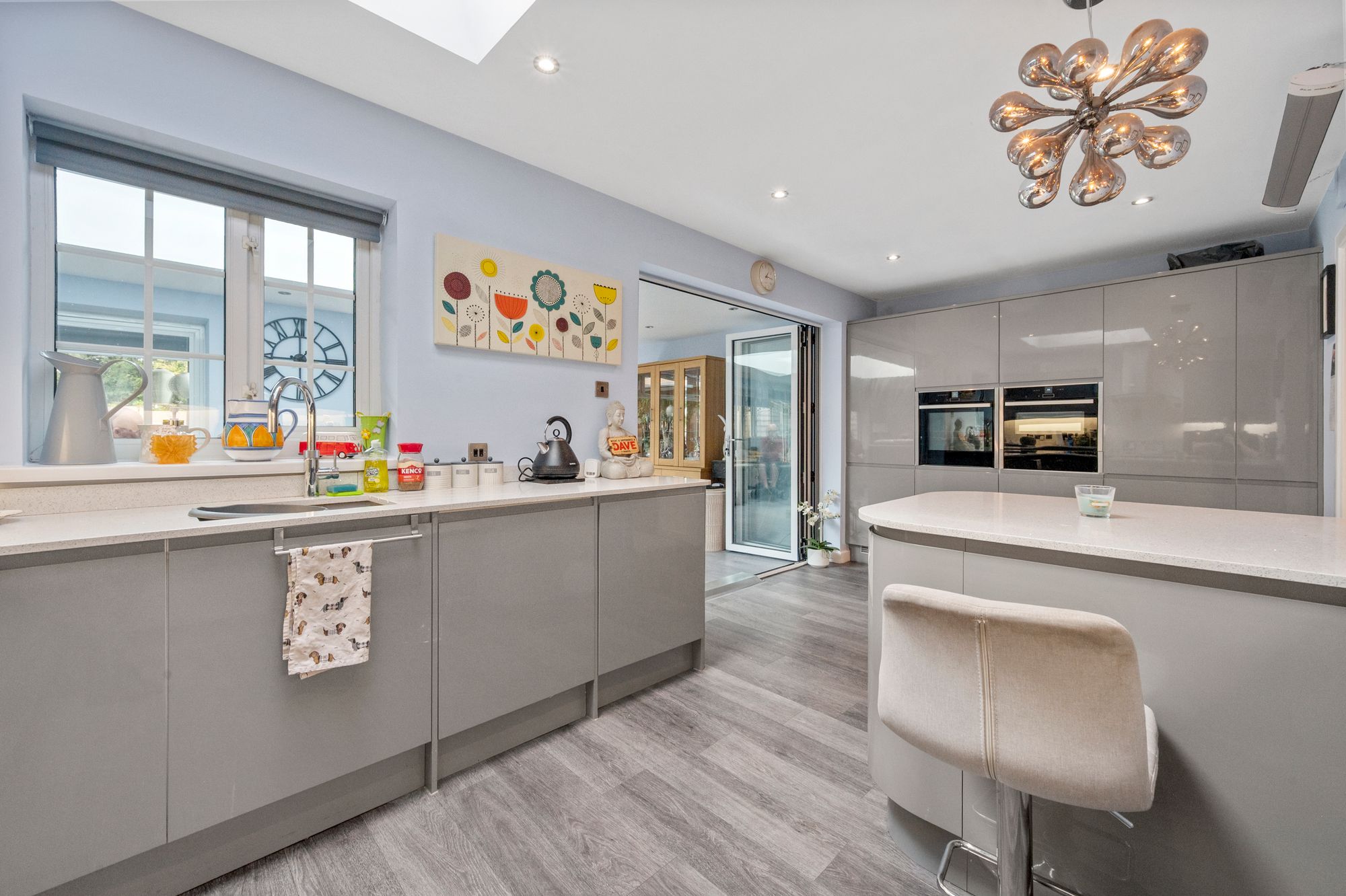 Laburnum Avenue, Woolston, WA1