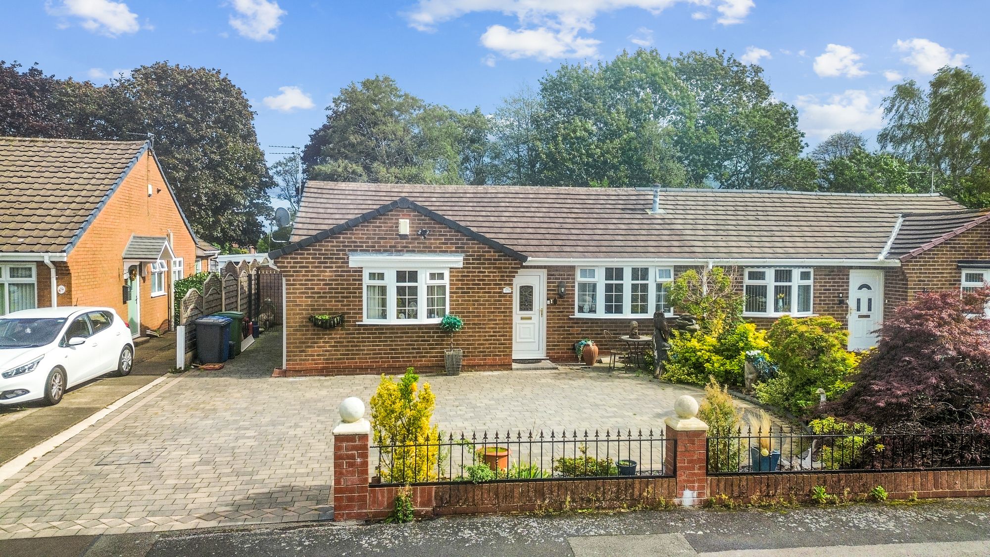 Laburnum Avenue, Woolston, WA1