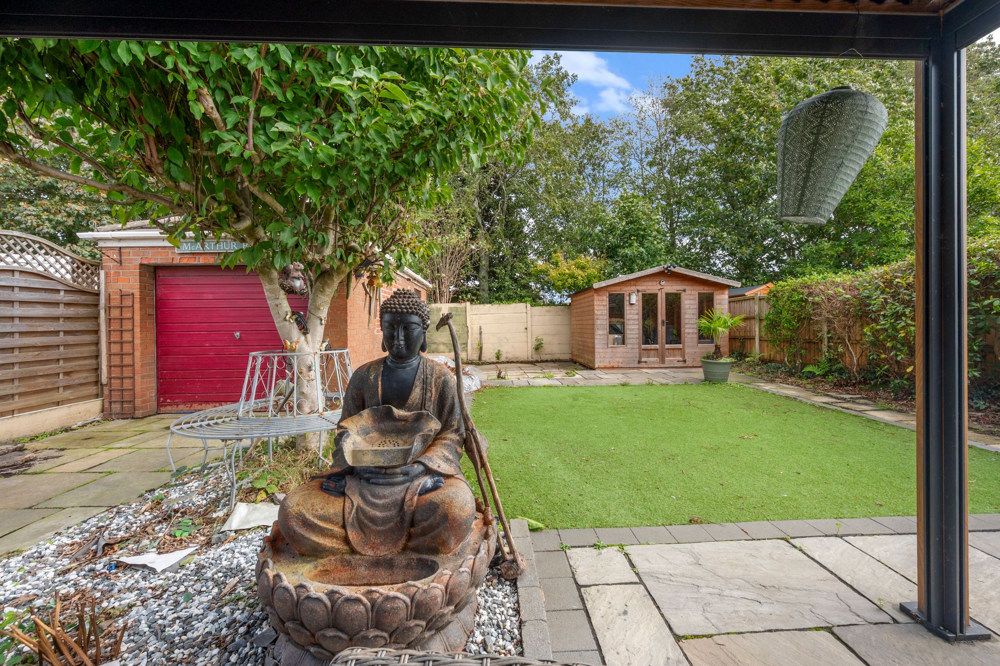 Laburnum Avenue, Woolston, WA1