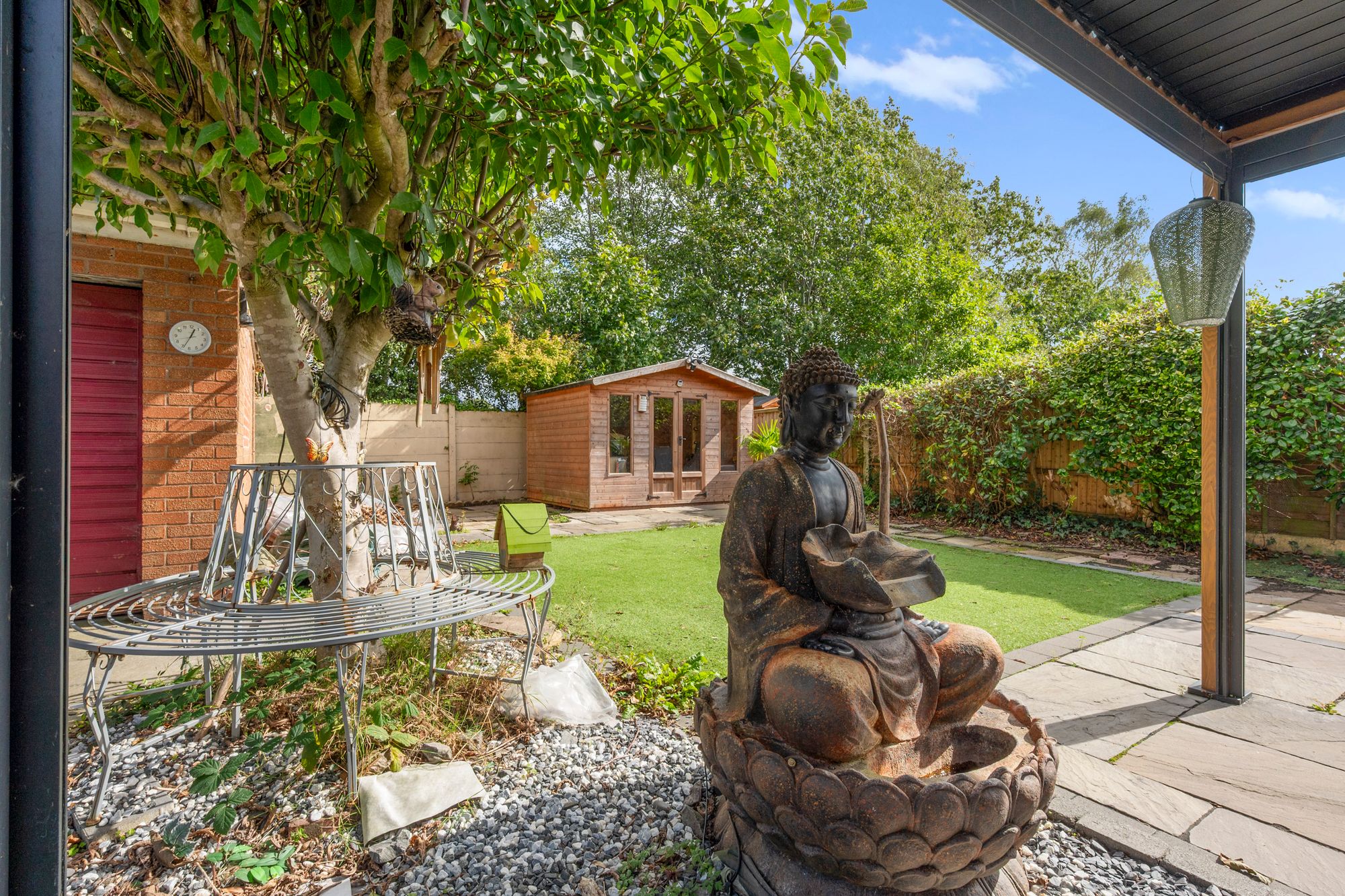 Laburnum Avenue, Woolston, WA1