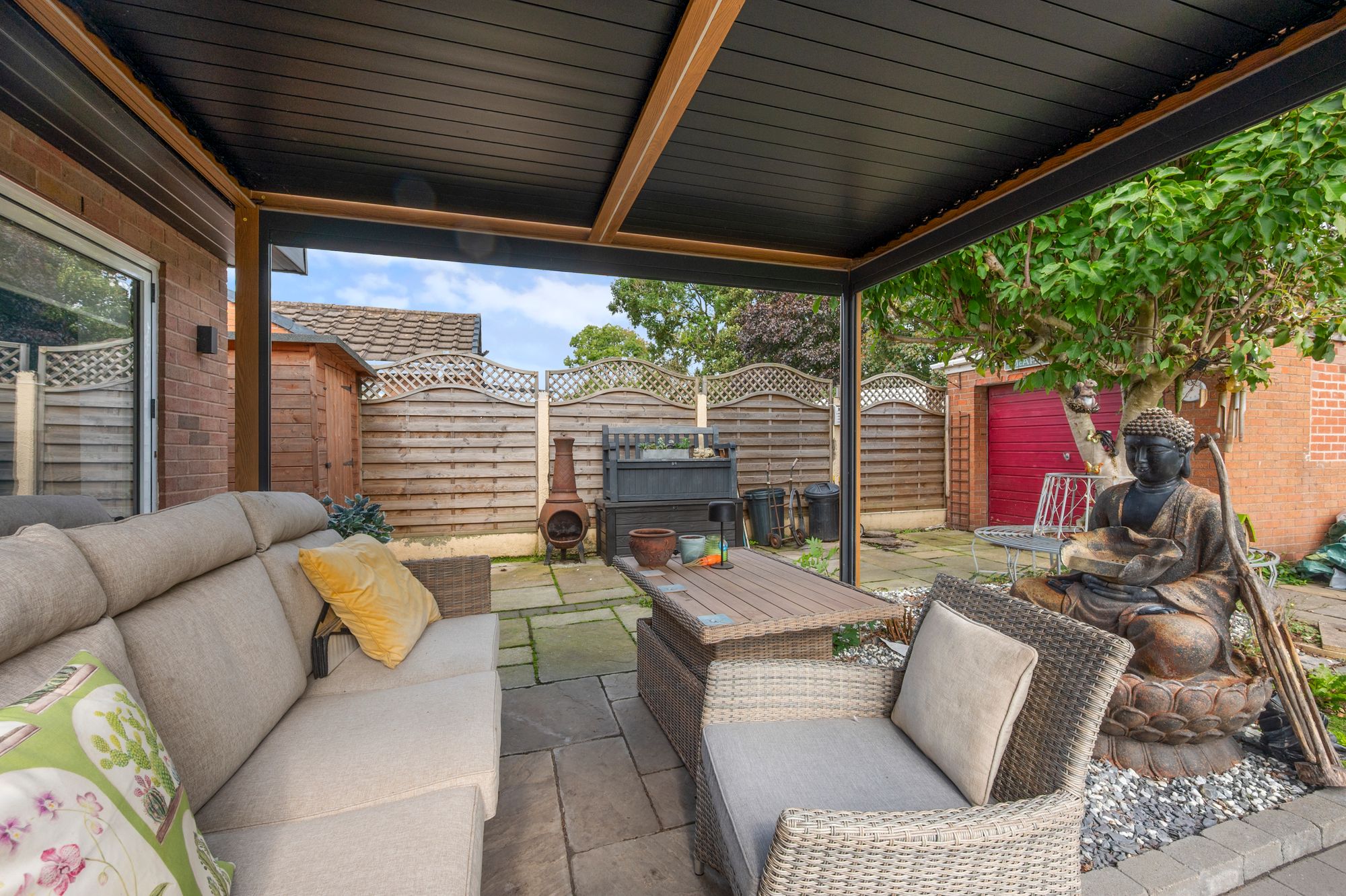 Laburnum Avenue, Woolston, WA1