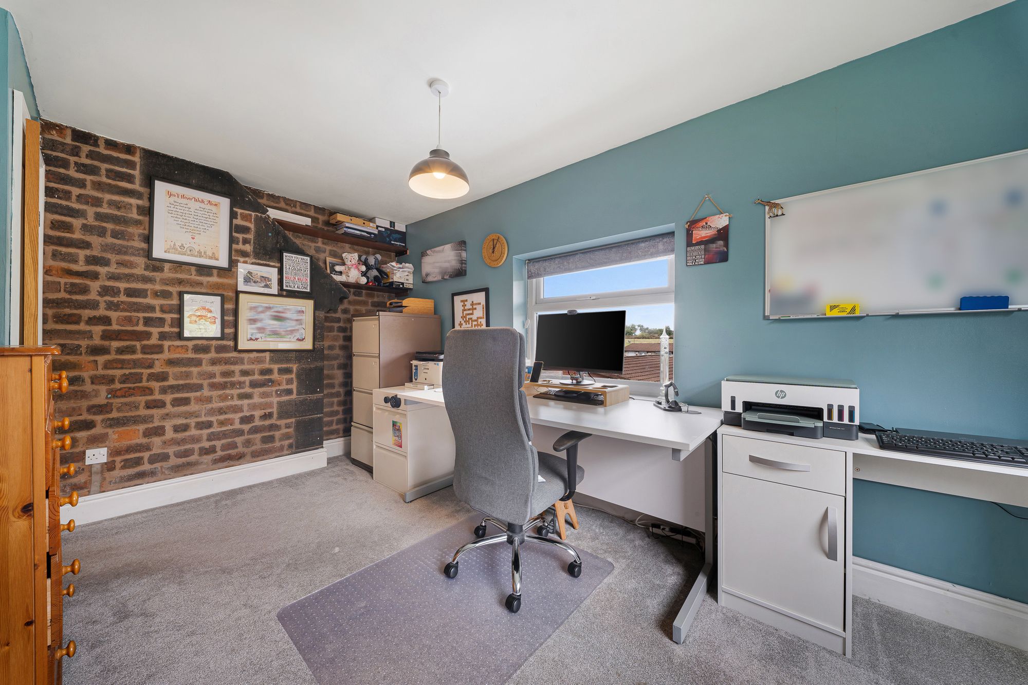 Highlands Road, Runcorn, WA7
