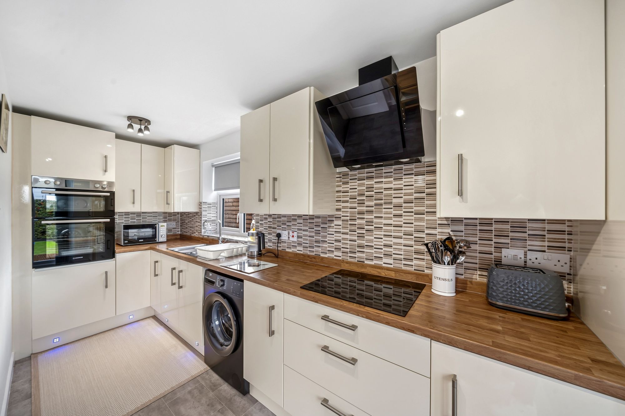 Fir Tree Lane, Burtonwood, WA5
