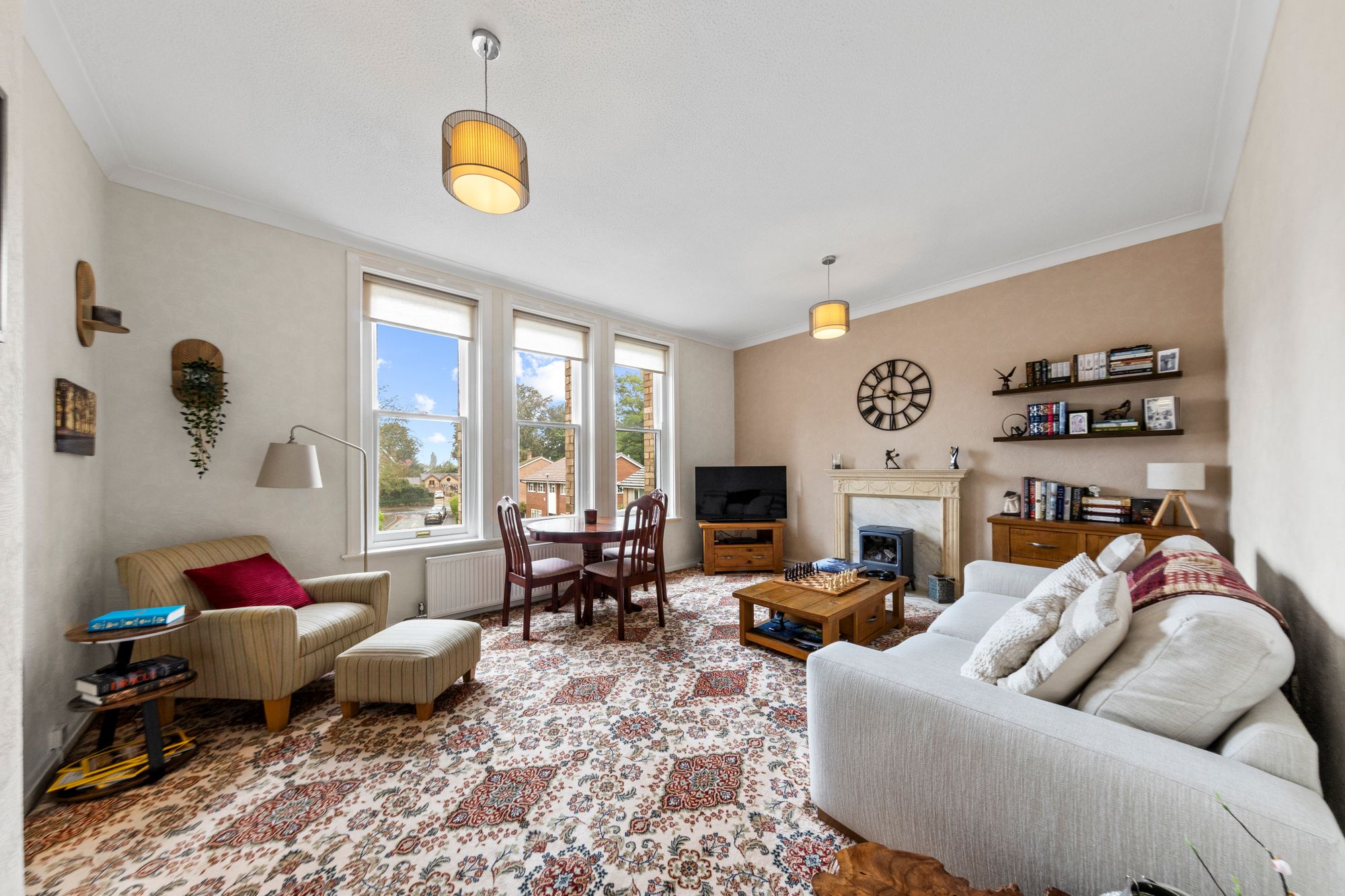 Dingle Bank Close, Lymm, WA13