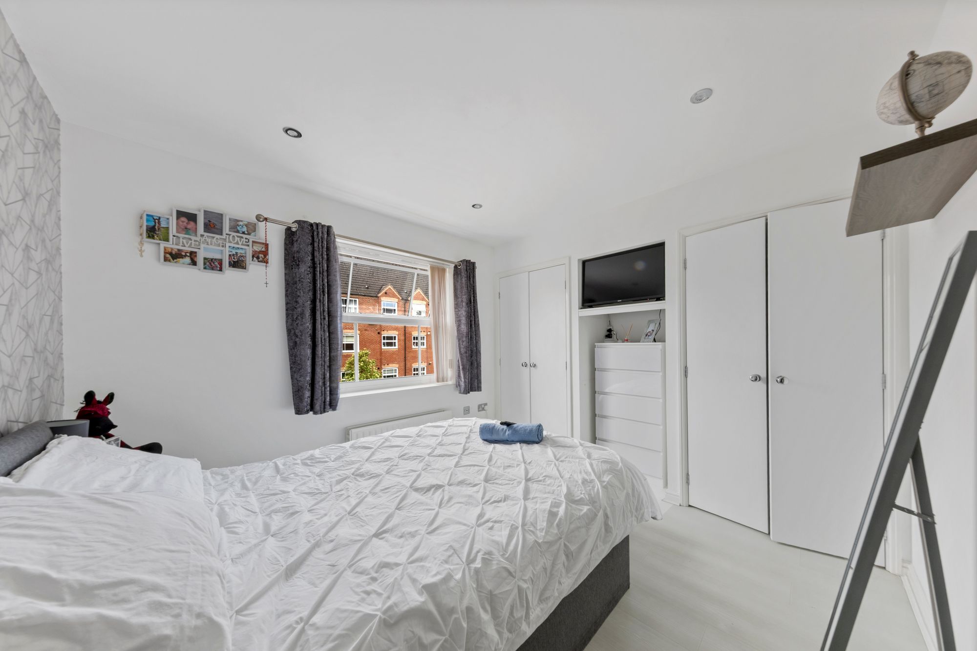 Templeton Drive, Fearnhead, WA2