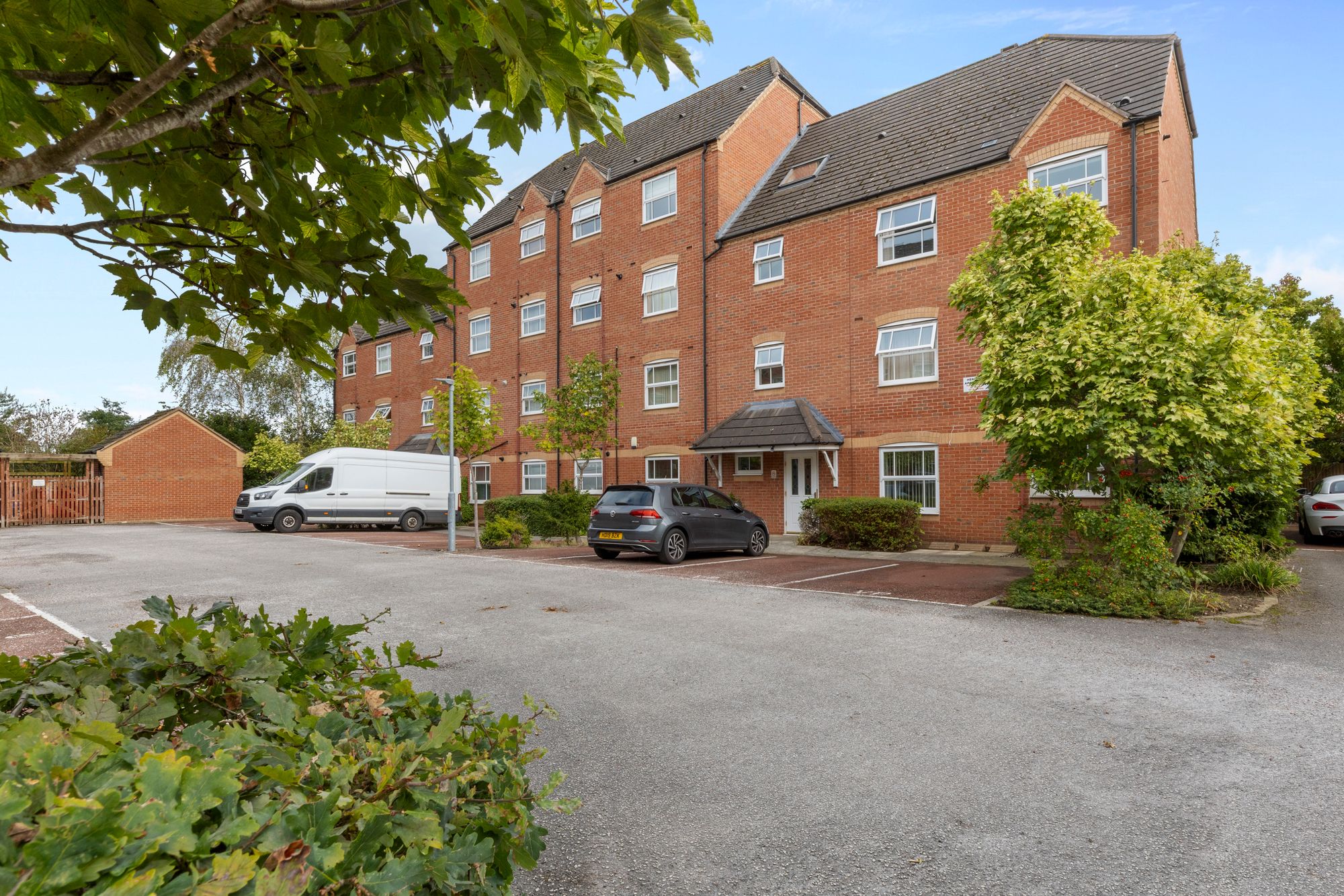 Templeton Drive, Fearnhead, WA2