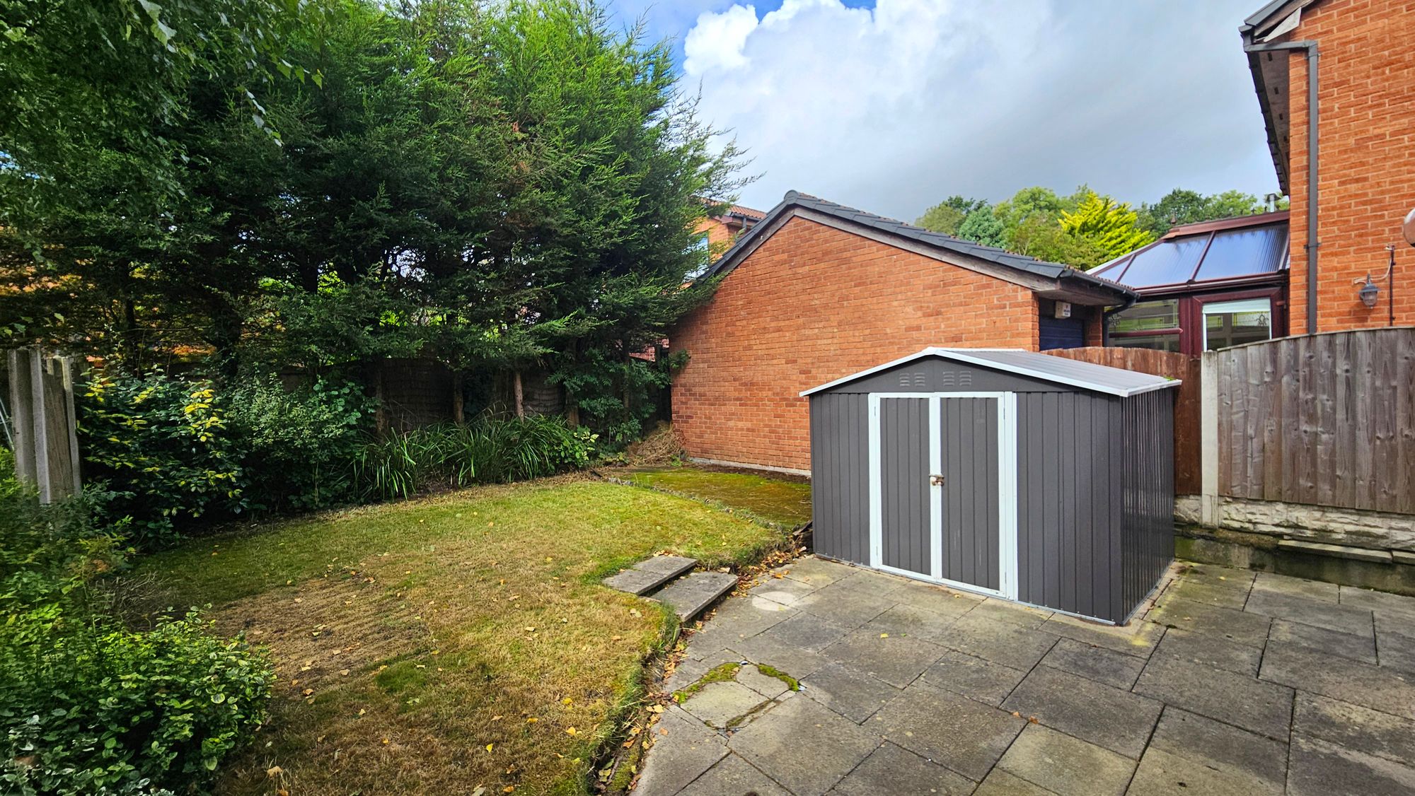 Bramshill Close, Birchwood, WA3