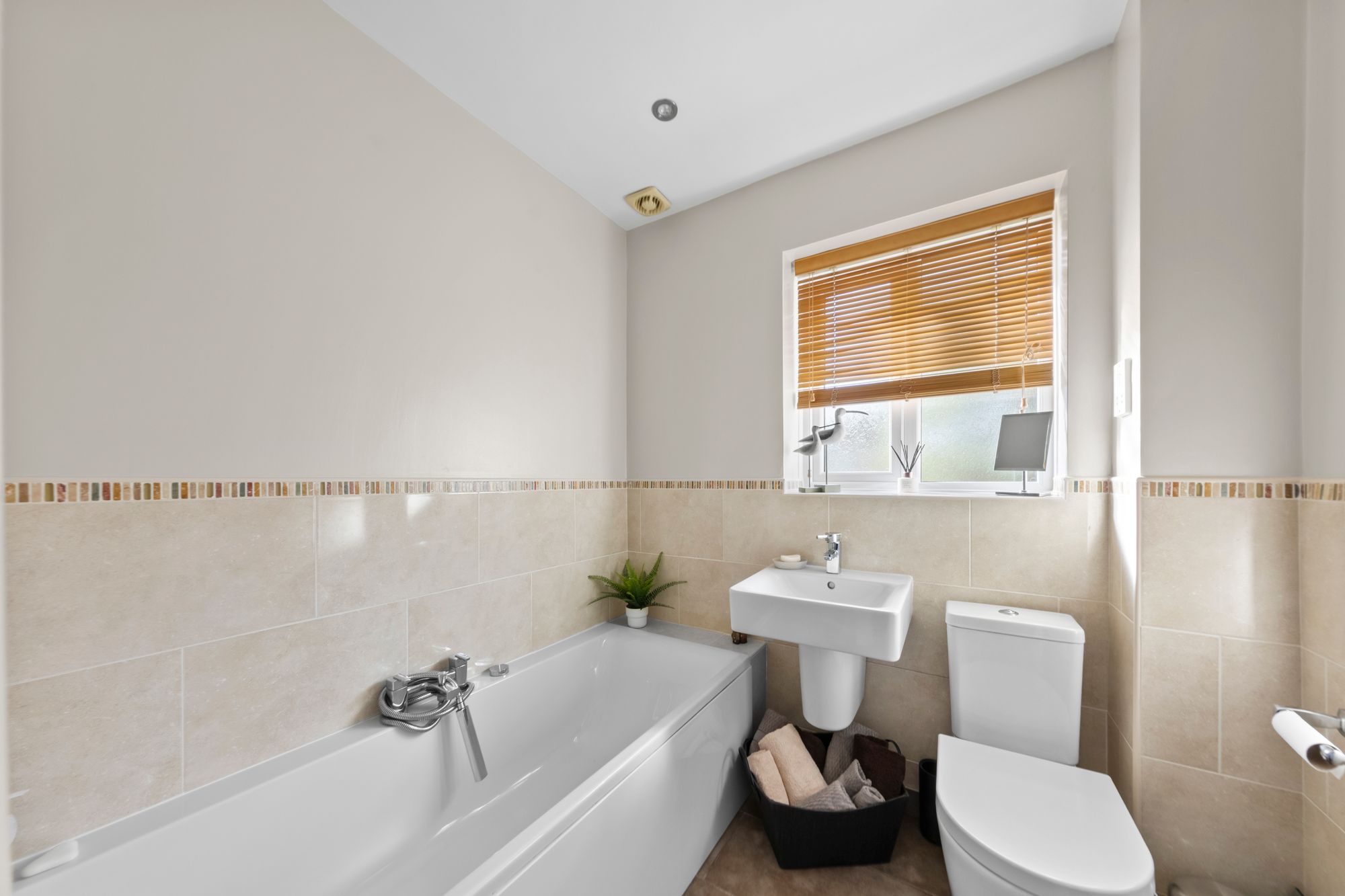 Bayswater Close, Runcorn, WA7