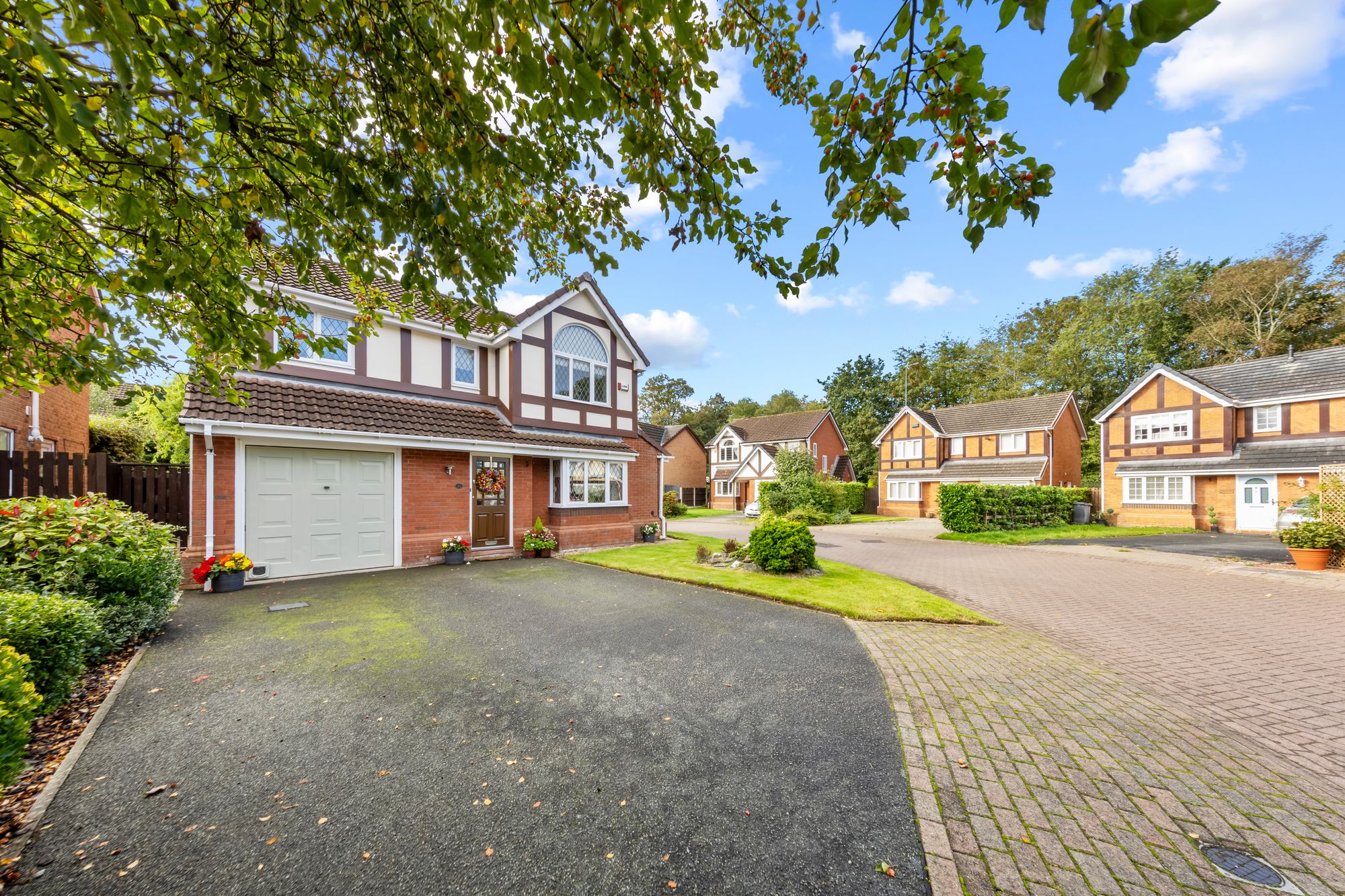 Bayswater Close, Runcorn, WA7