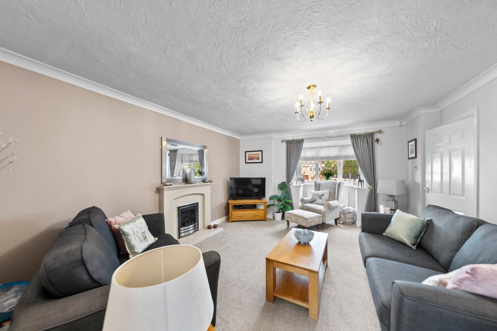 Bayswater Close, Runcorn, WA7