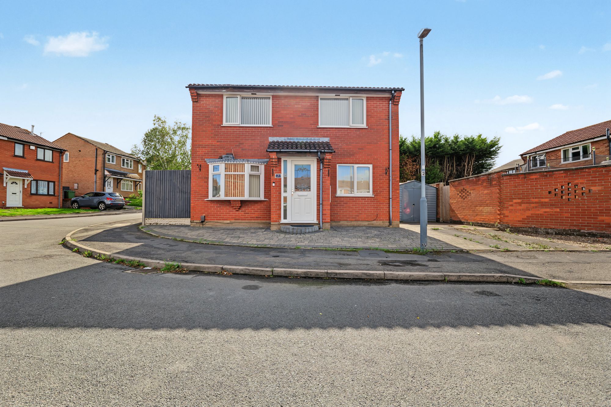 Aintree Close