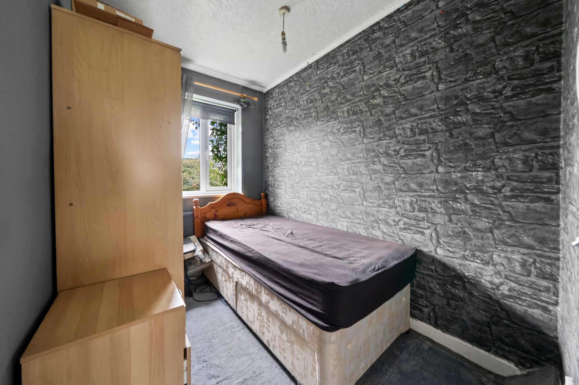 Peterhouse Walk, Ashton-In-Makerfield, WN4