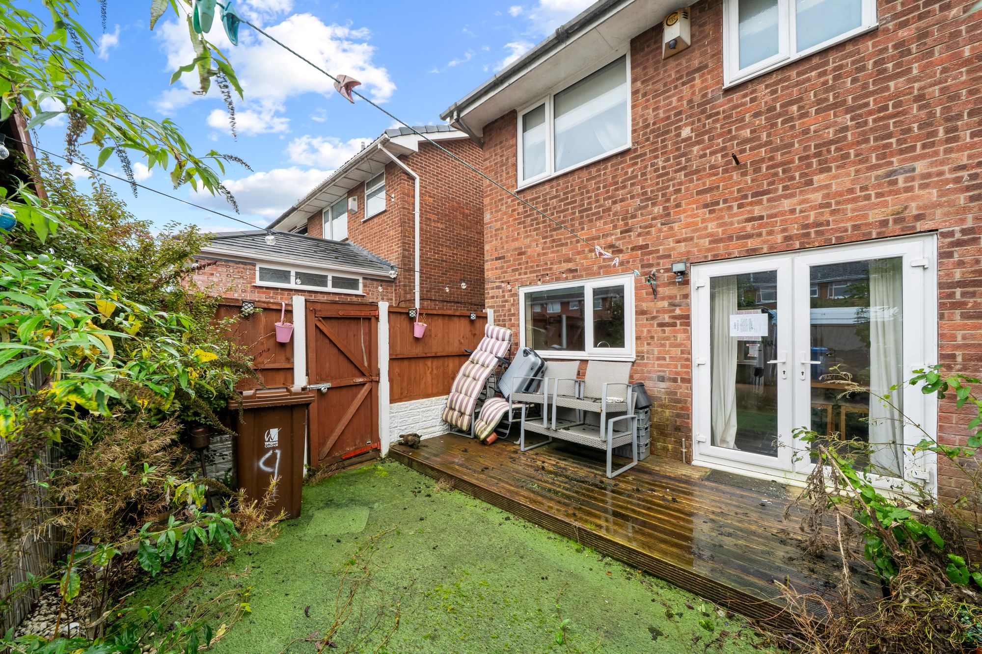 Peterhouse Walk, Ashton-In-Makerfield, WN4