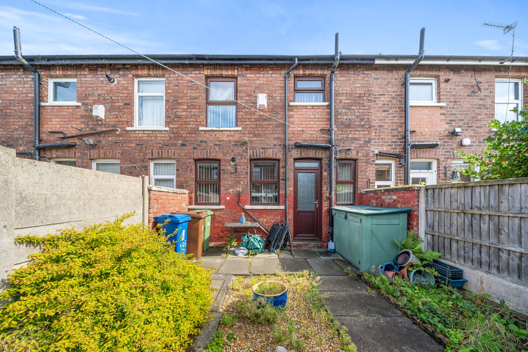 Warrington Road, Leigh, WN7