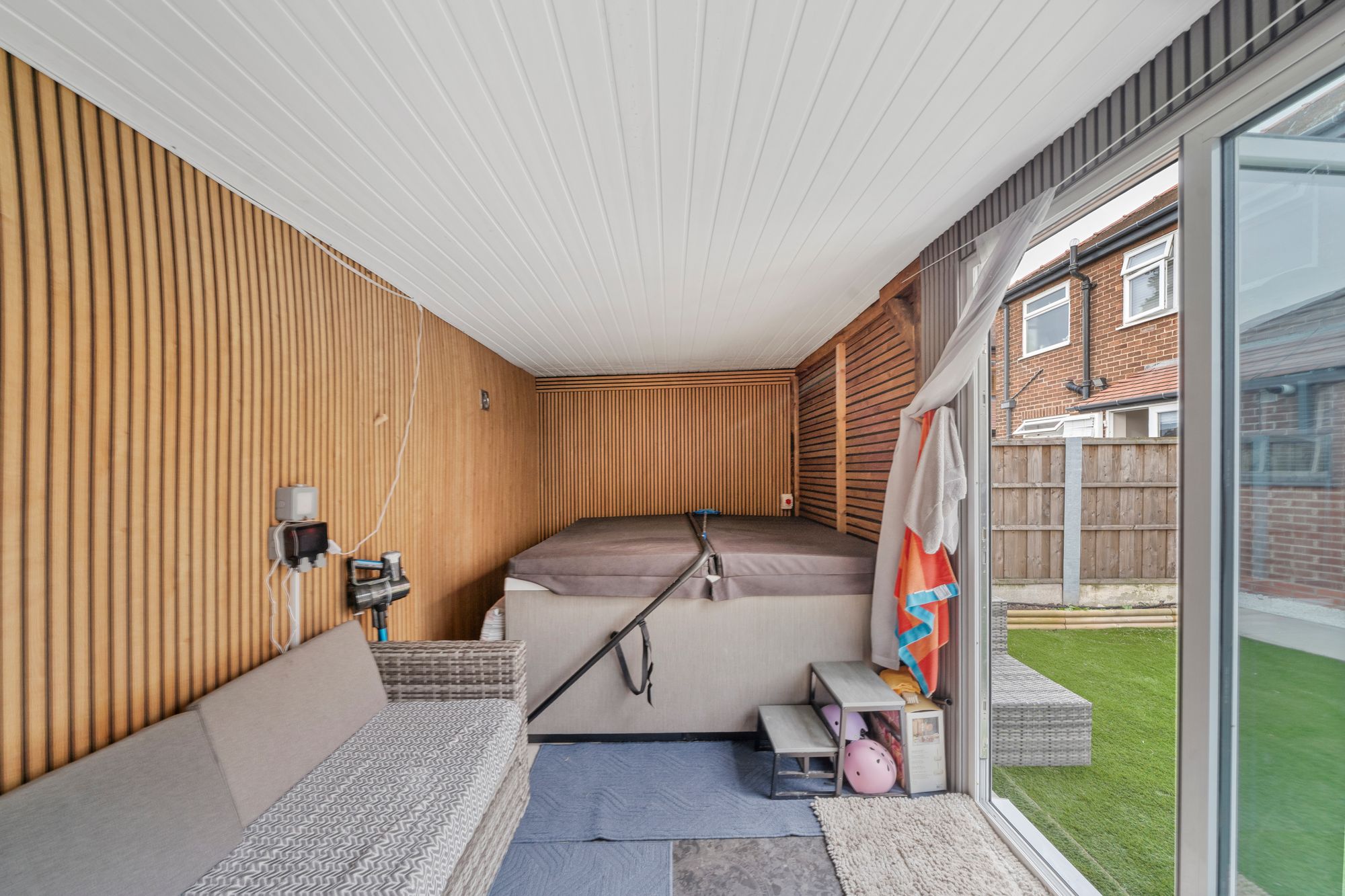 Highfield Avenue, Leigh, WN7
