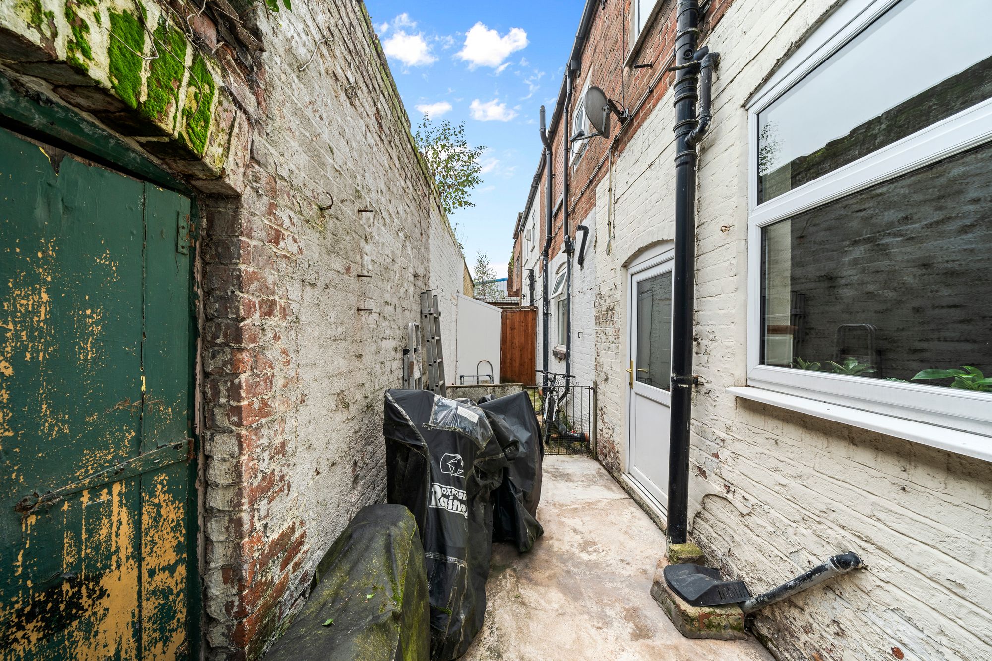 High Street, Golborne, WA3