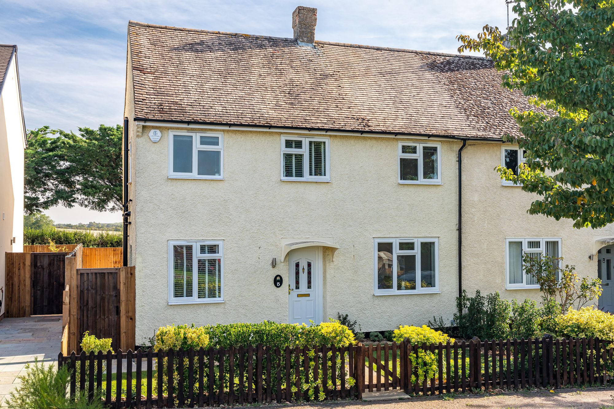 Gladstone Road, Dane End, SG12