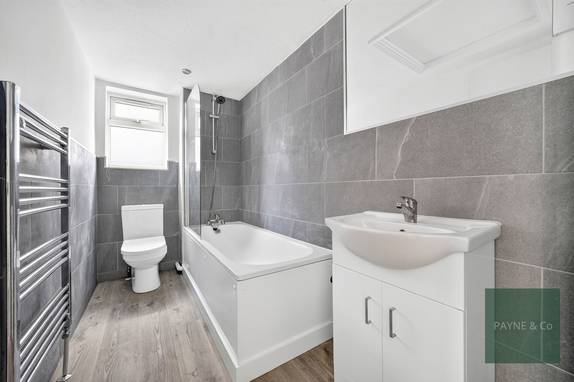 Mansfield Road, Ilford, IG1